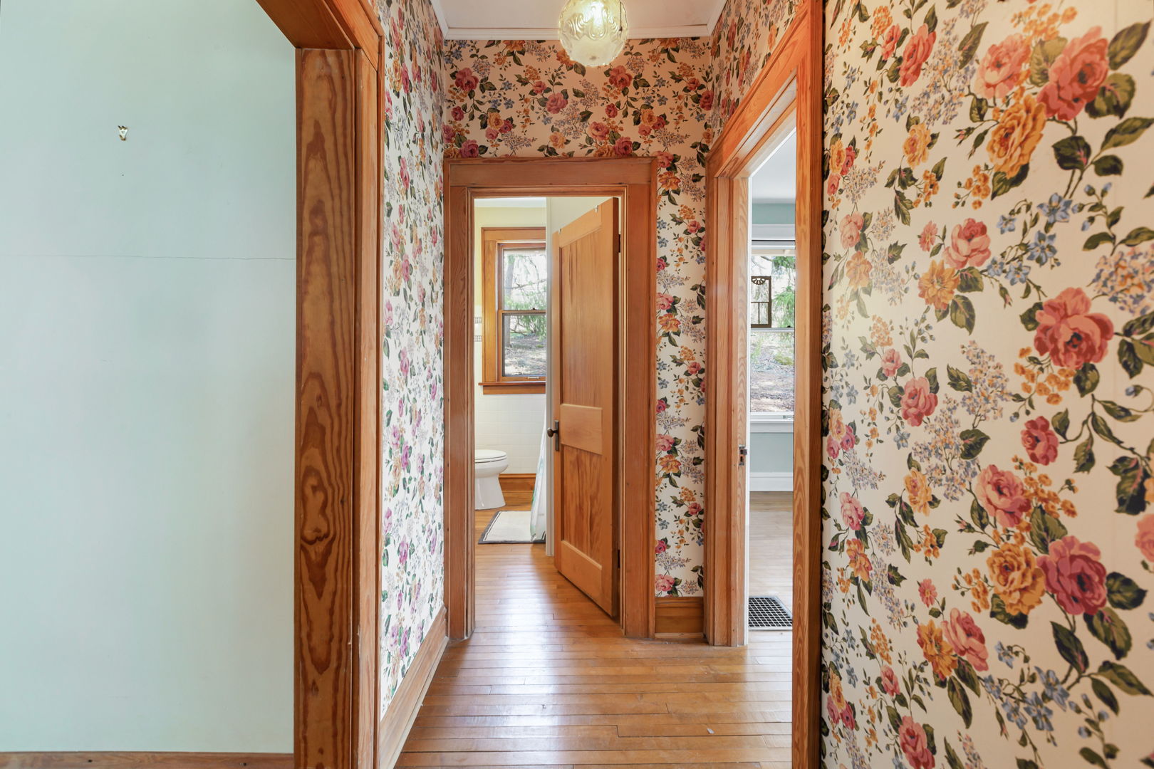 23780 N Hess Drive, Cary, IL 60013