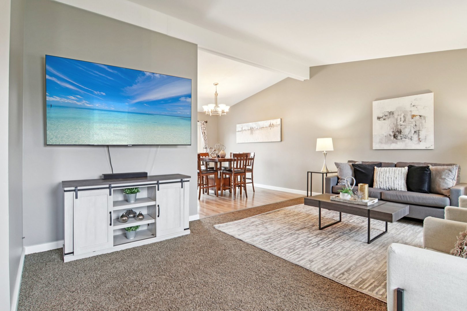 1811 Longmeadow Drive, Lindenhurst, IL 60046