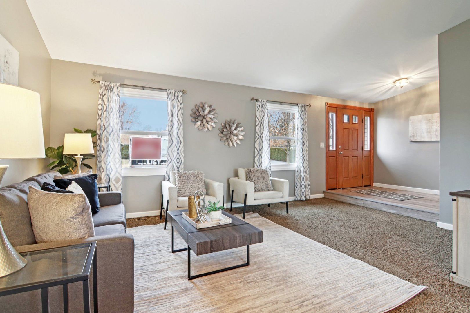 1811 Longmeadow Drive, Lindenhurst, IL 60046