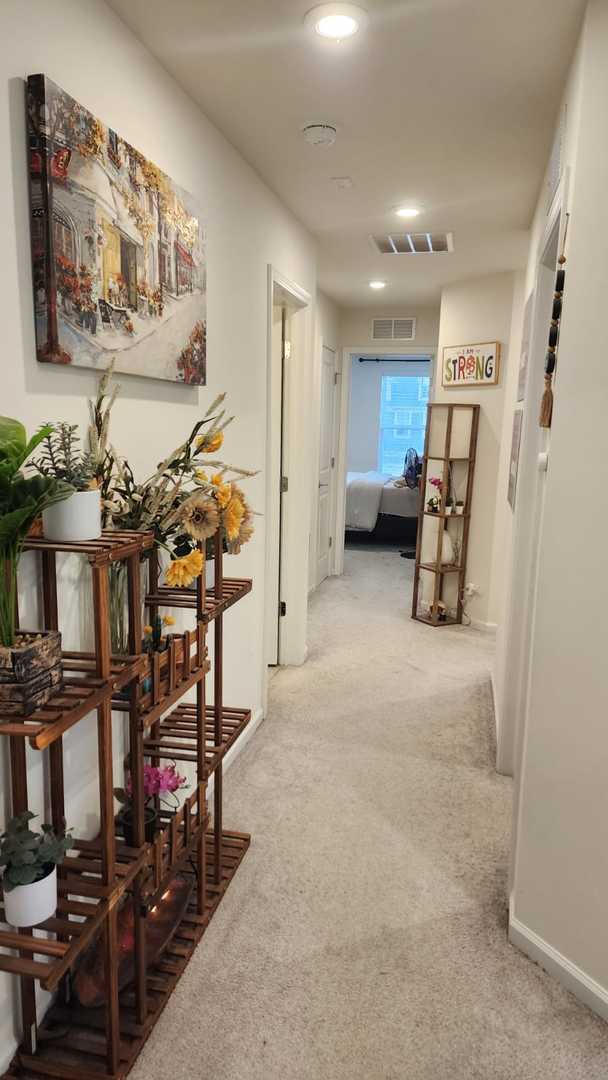 529 Wolverine Drive, Aurora, IL 60502