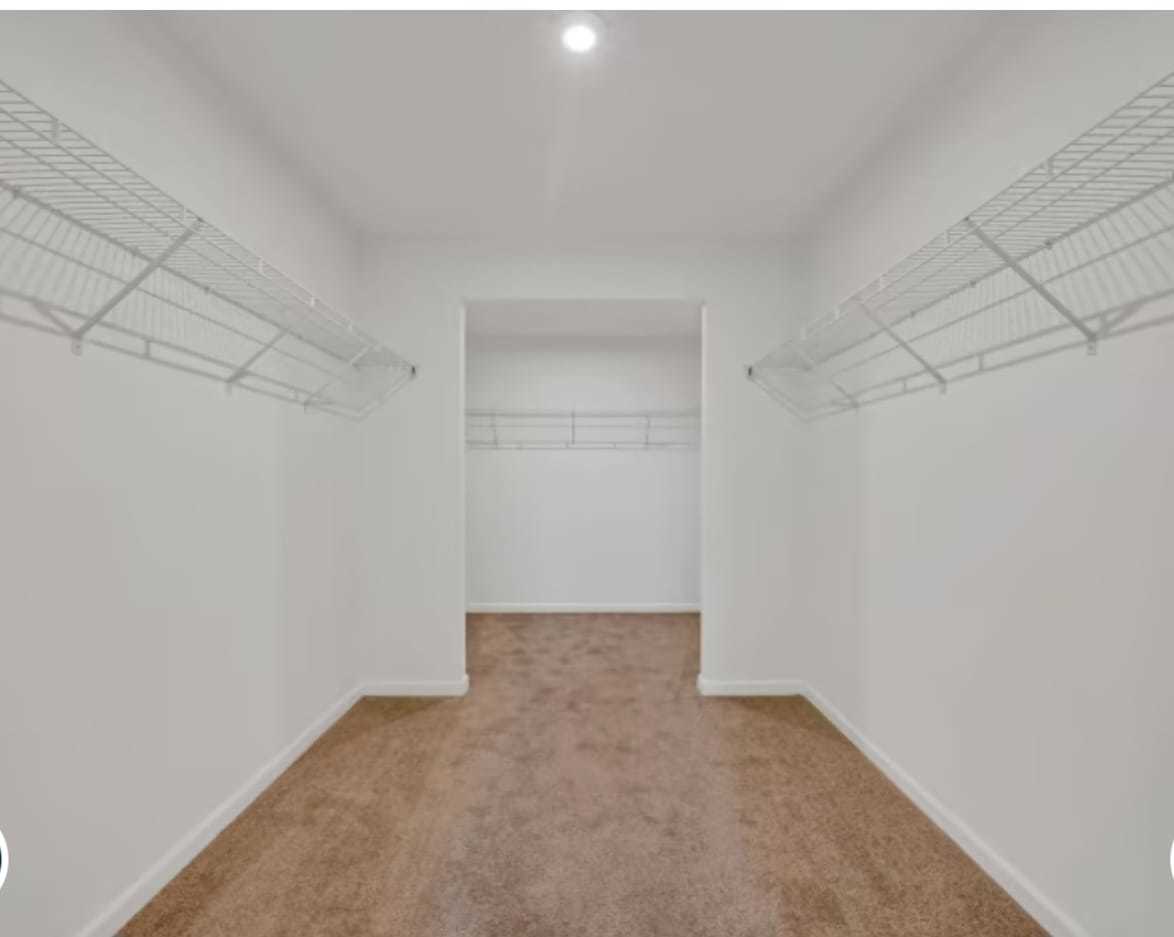 529 Wolverine Drive, Aurora, IL 60502