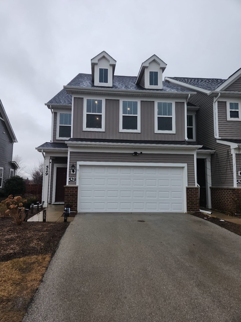 529 Wolverine Drive, Aurora, IL 60502