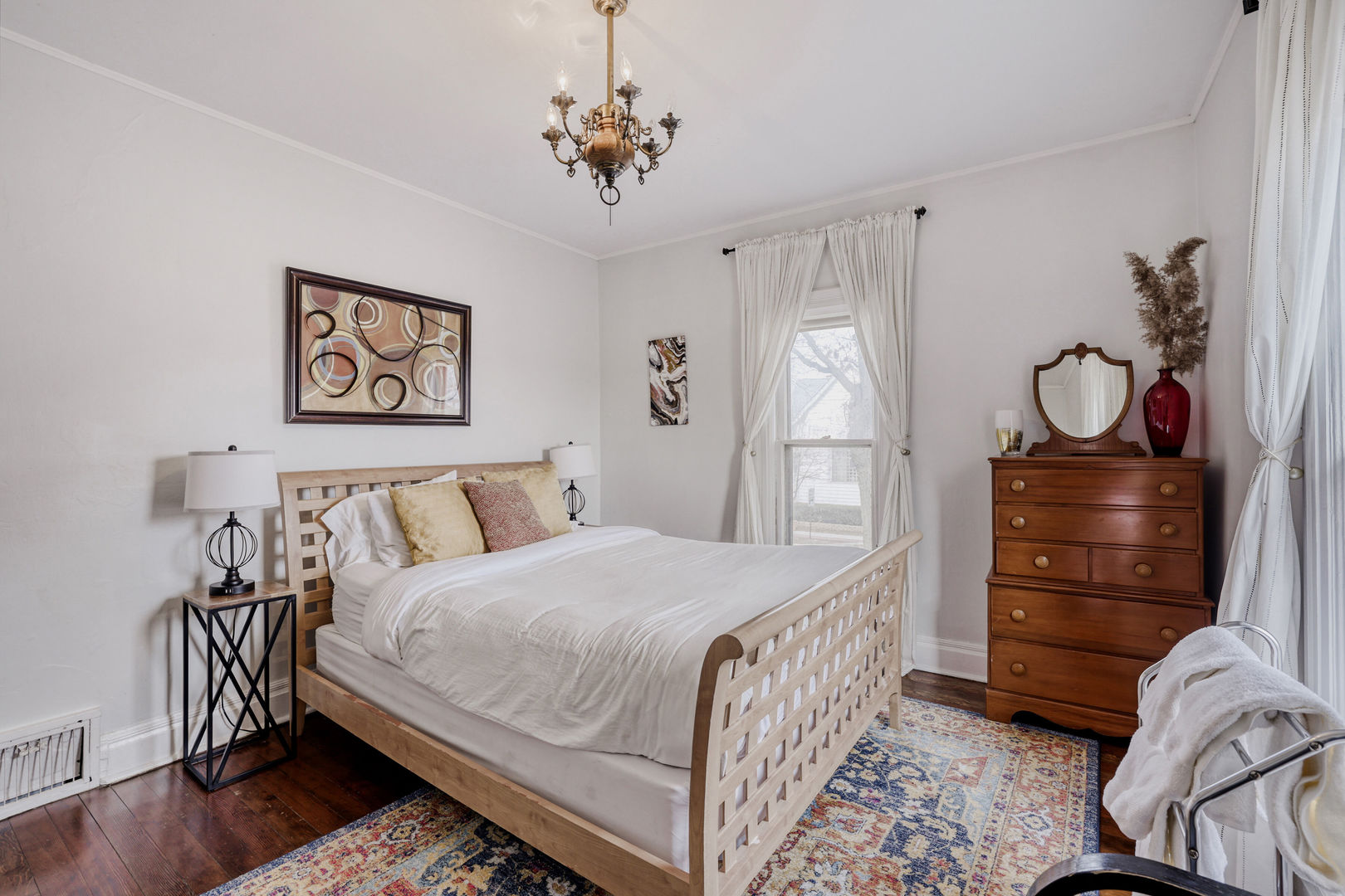 11 S Lake Street, Grayslake, IL 60030