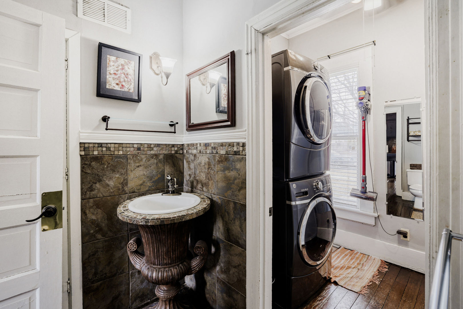 11 S Lake Street, Grayslake, IL 60030