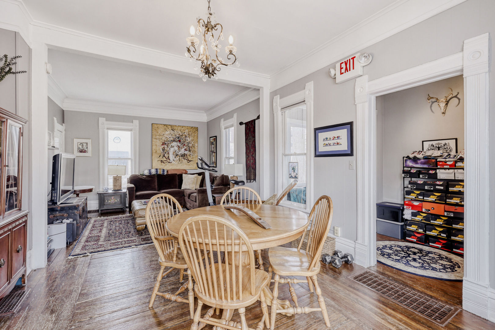 11 S Lake Street, Grayslake, IL 60030