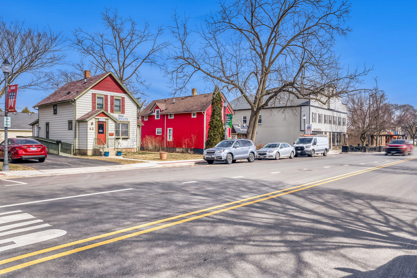 11 S Lake Street, Grayslake, IL 60030