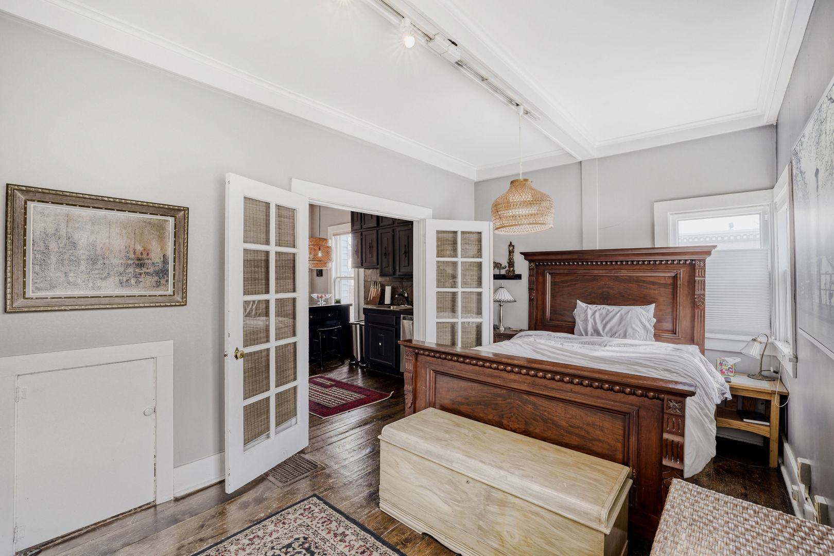 11 S Lake Street, Grayslake, IL 60030