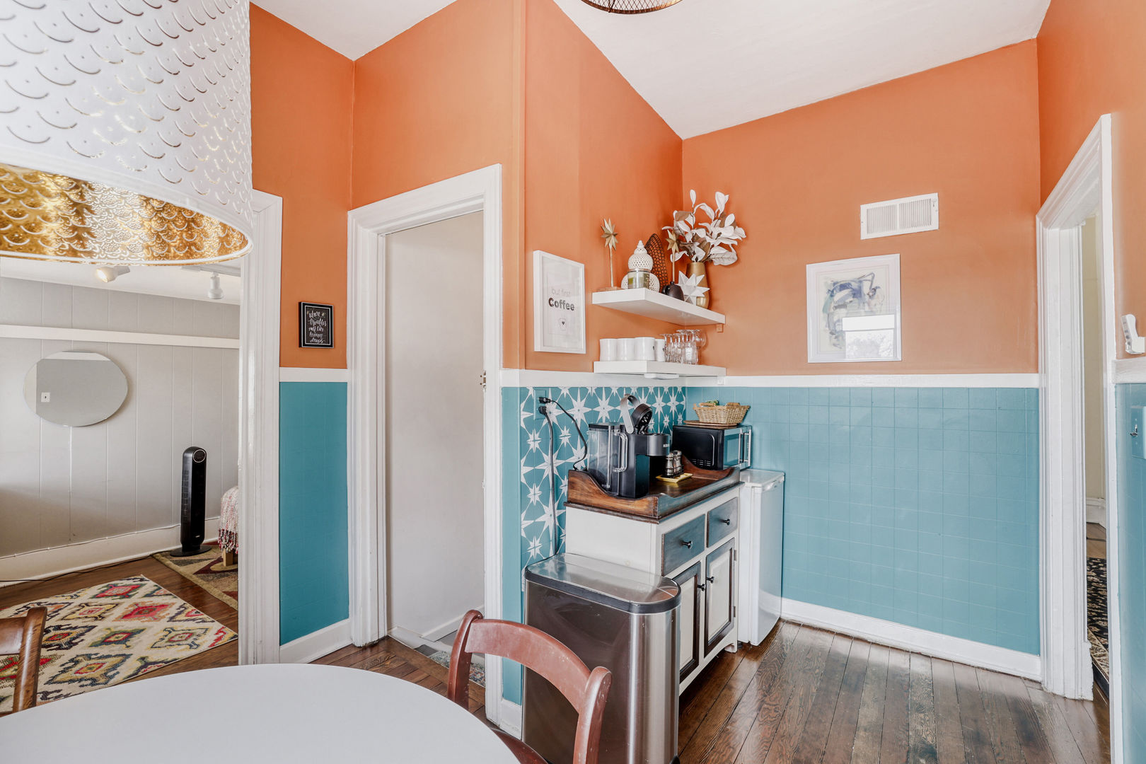 11 S Lake Street, Grayslake, IL 60030