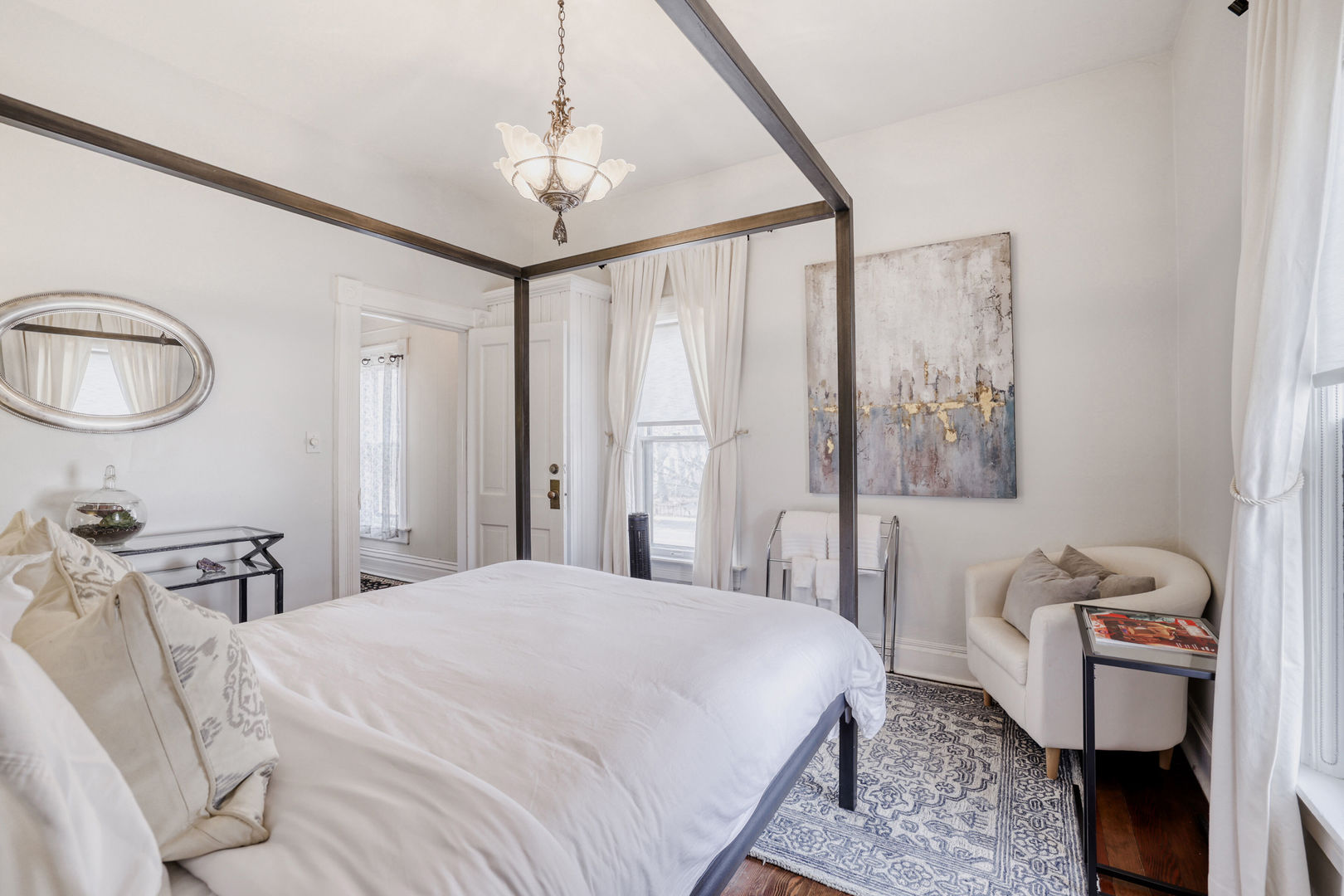 11 S Lake Street, Grayslake, IL 60030