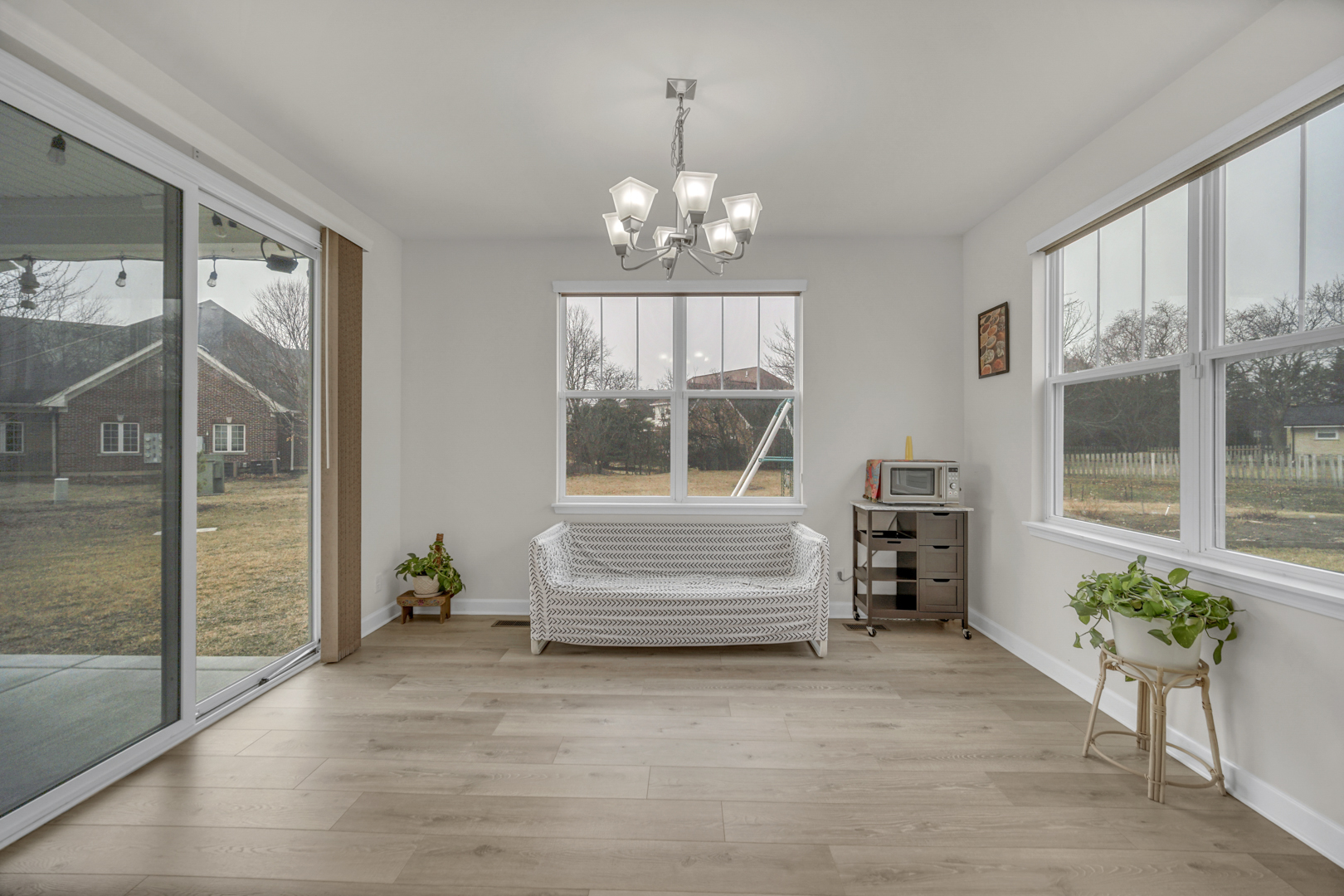 25 Commons Circle, Hawthorn Woods, IL 60047