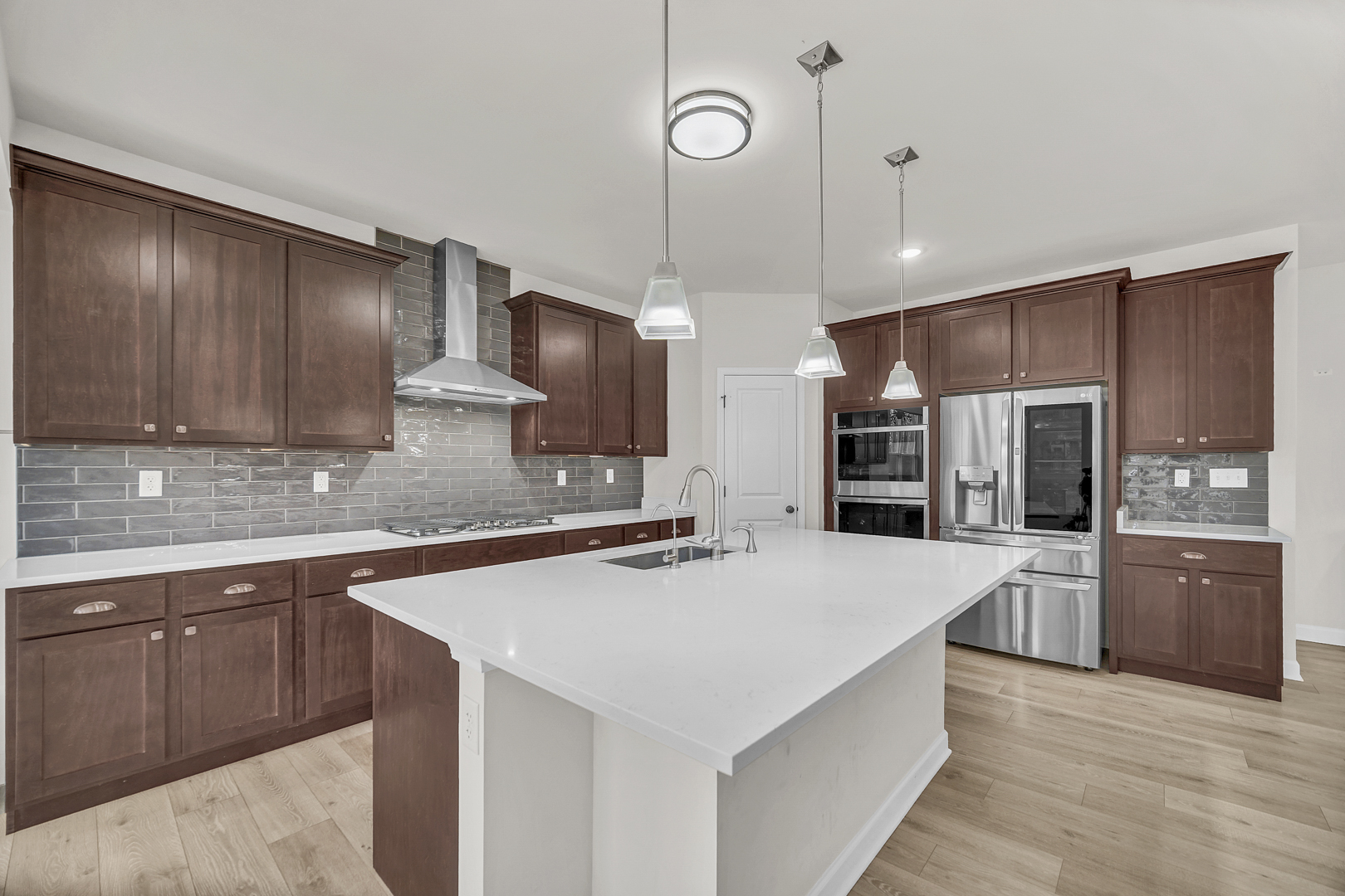 25 Commons Circle, Hawthorn Woods, IL 60047