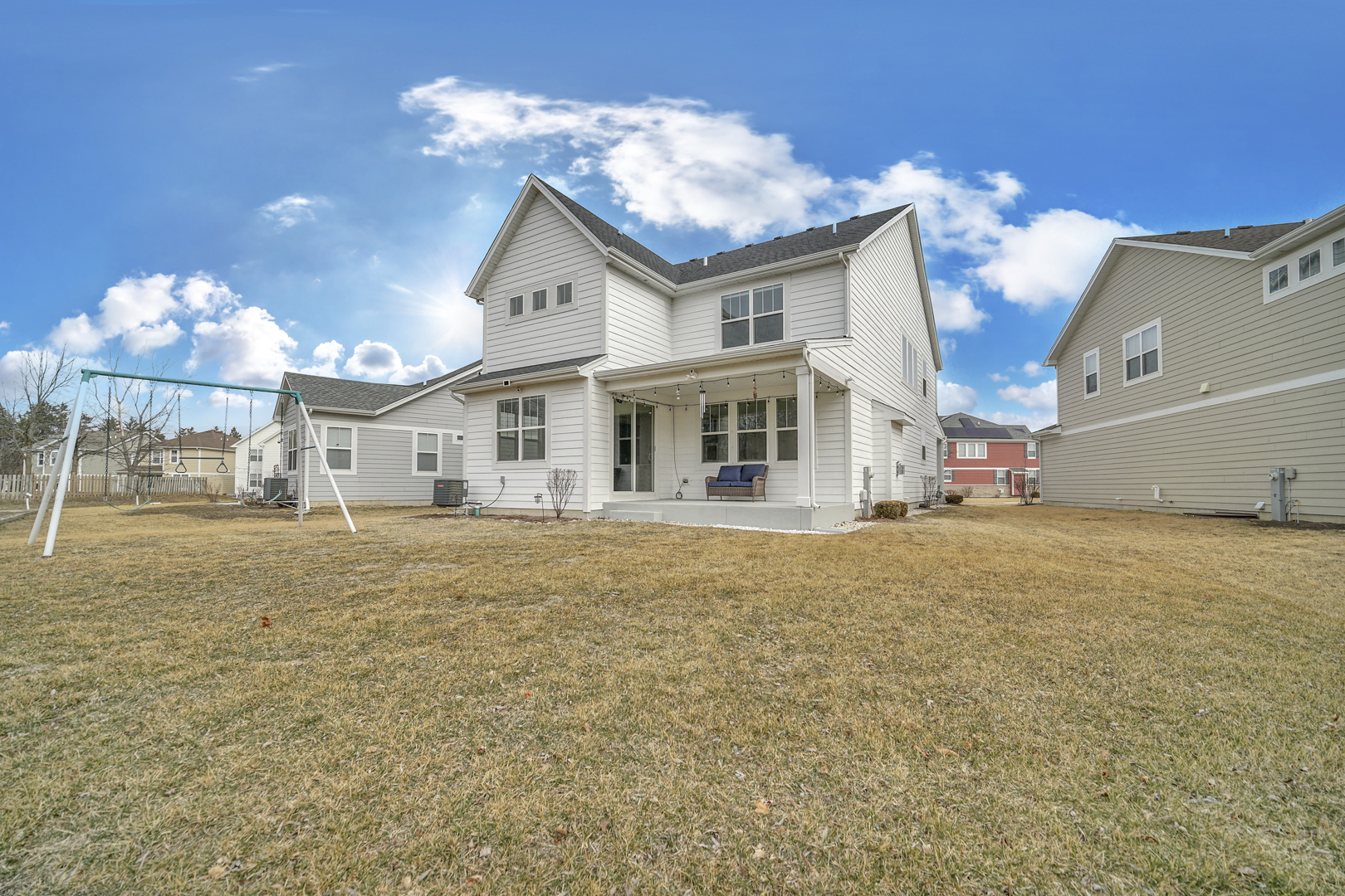 25 Commons Circle, Hawthorn Woods, IL 60047