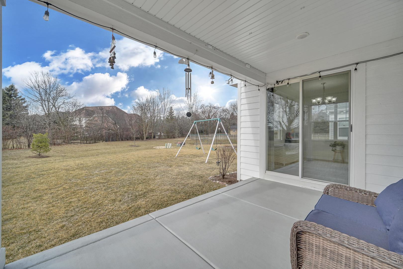 25 Commons Circle, Hawthorn Woods, IL 60047