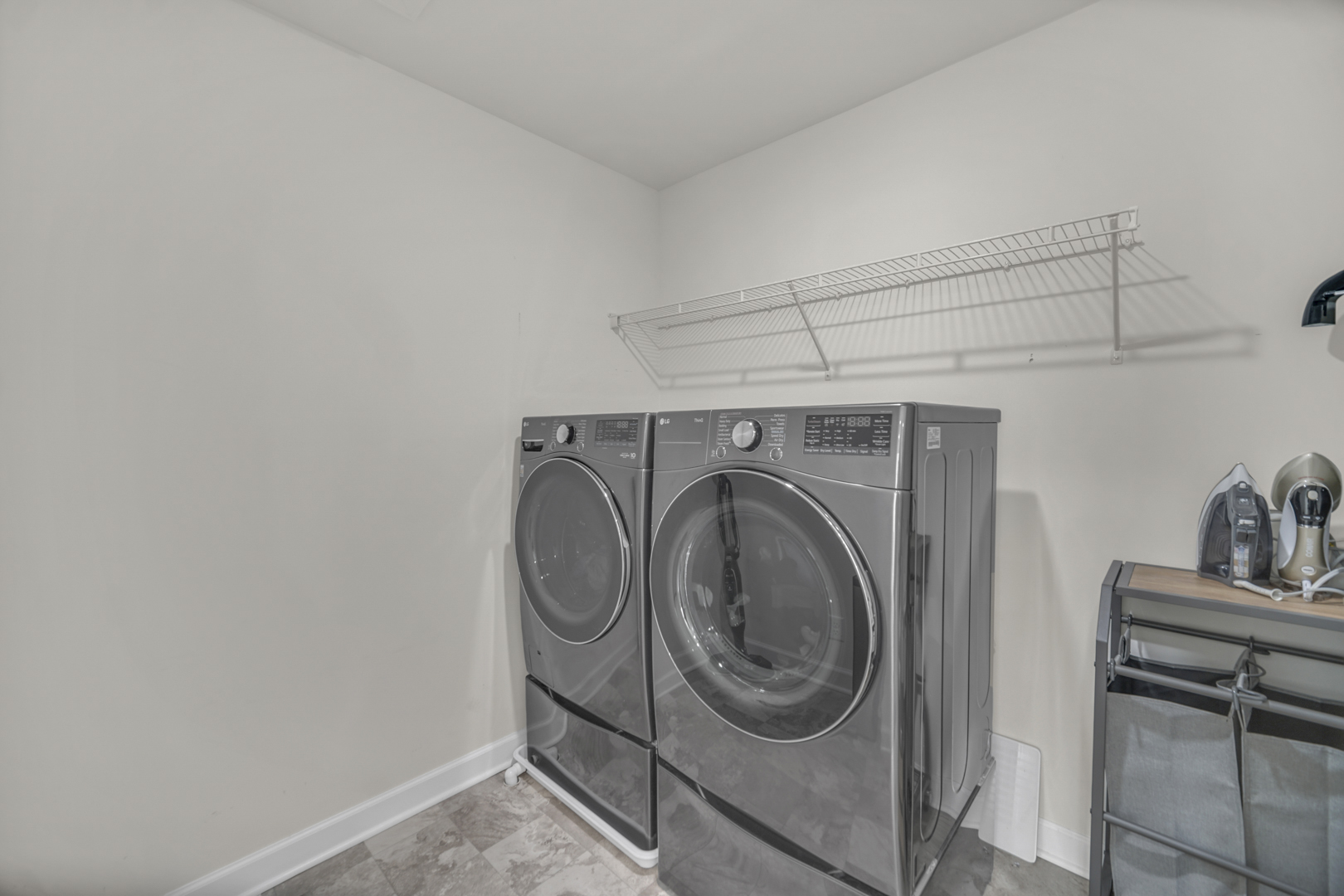 25 Commons Circle, Hawthorn Woods, IL 60047