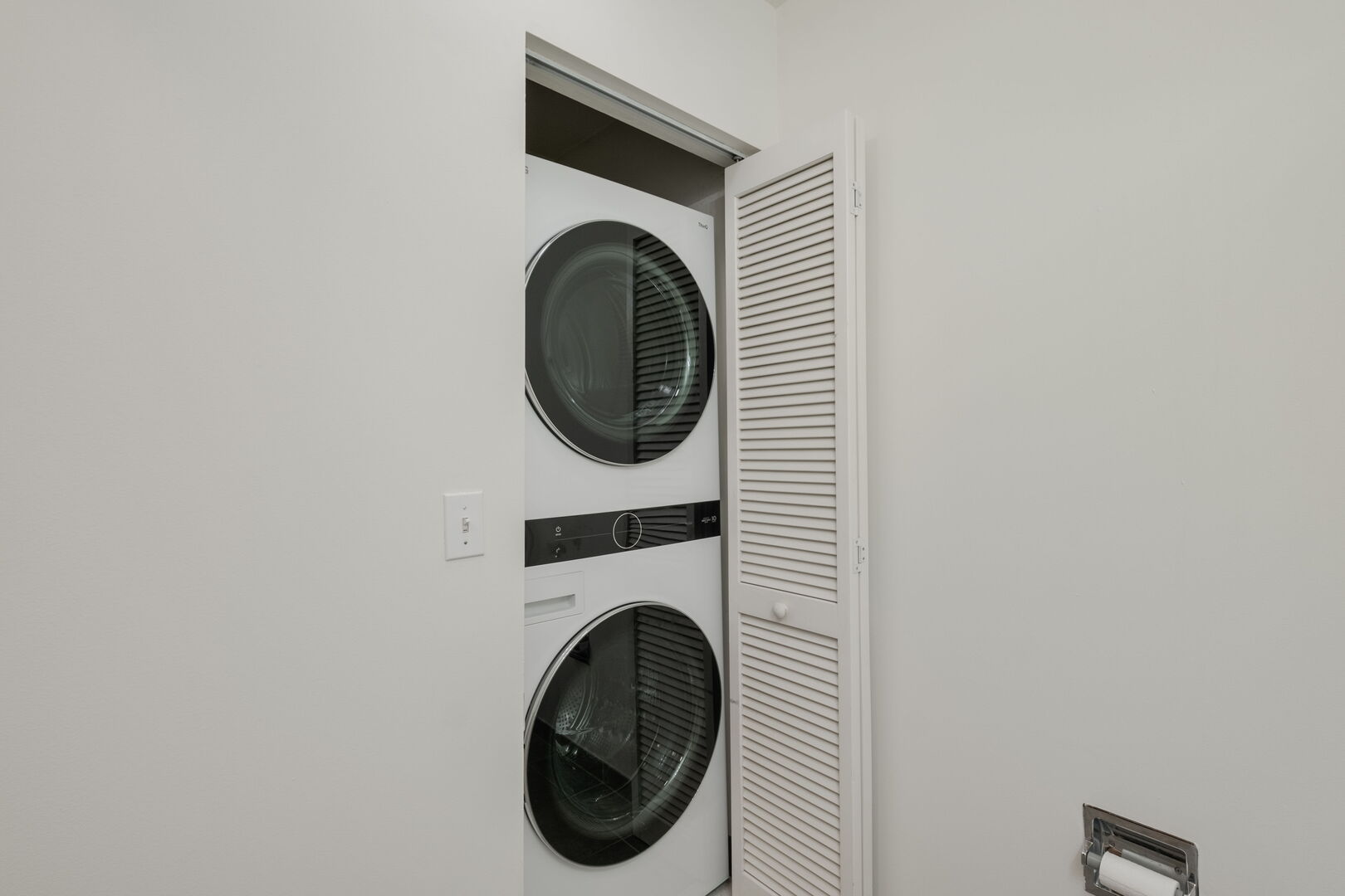 720 W RANDOLPH Street #905, Chicago, IL 60661