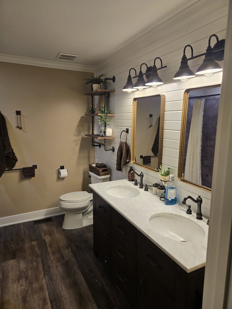 927 Treeline Court, Lockport, IL 60441