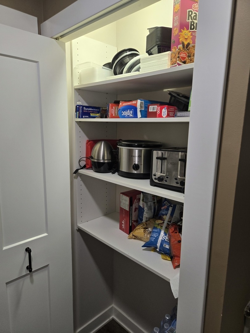 927 Treeline Court, Lockport, IL 60441