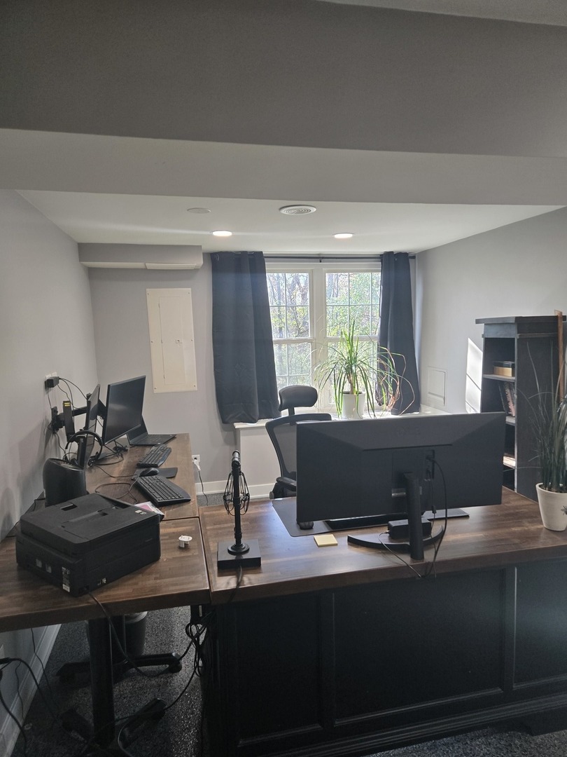 927 Treeline Court, Lockport, IL 60441