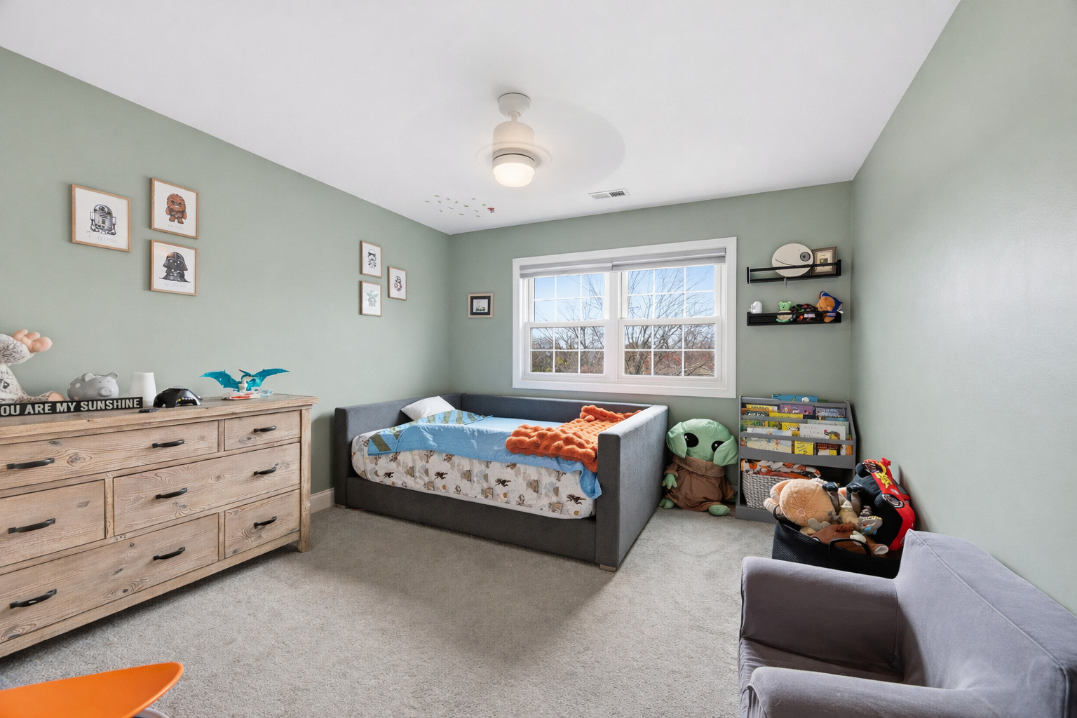 657 W Revere Lane, Palatine, IL 60067