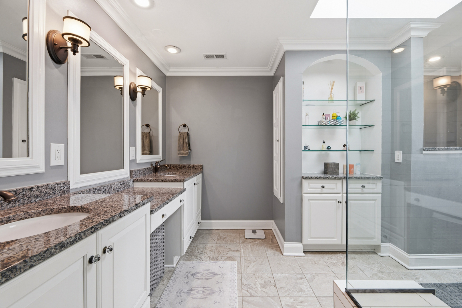 657 W Revere Lane, Palatine, IL 60067