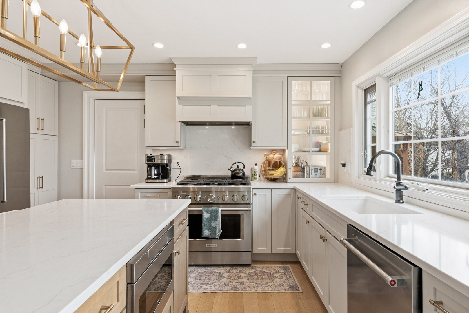 657 W Revere Lane, Palatine, IL 60067