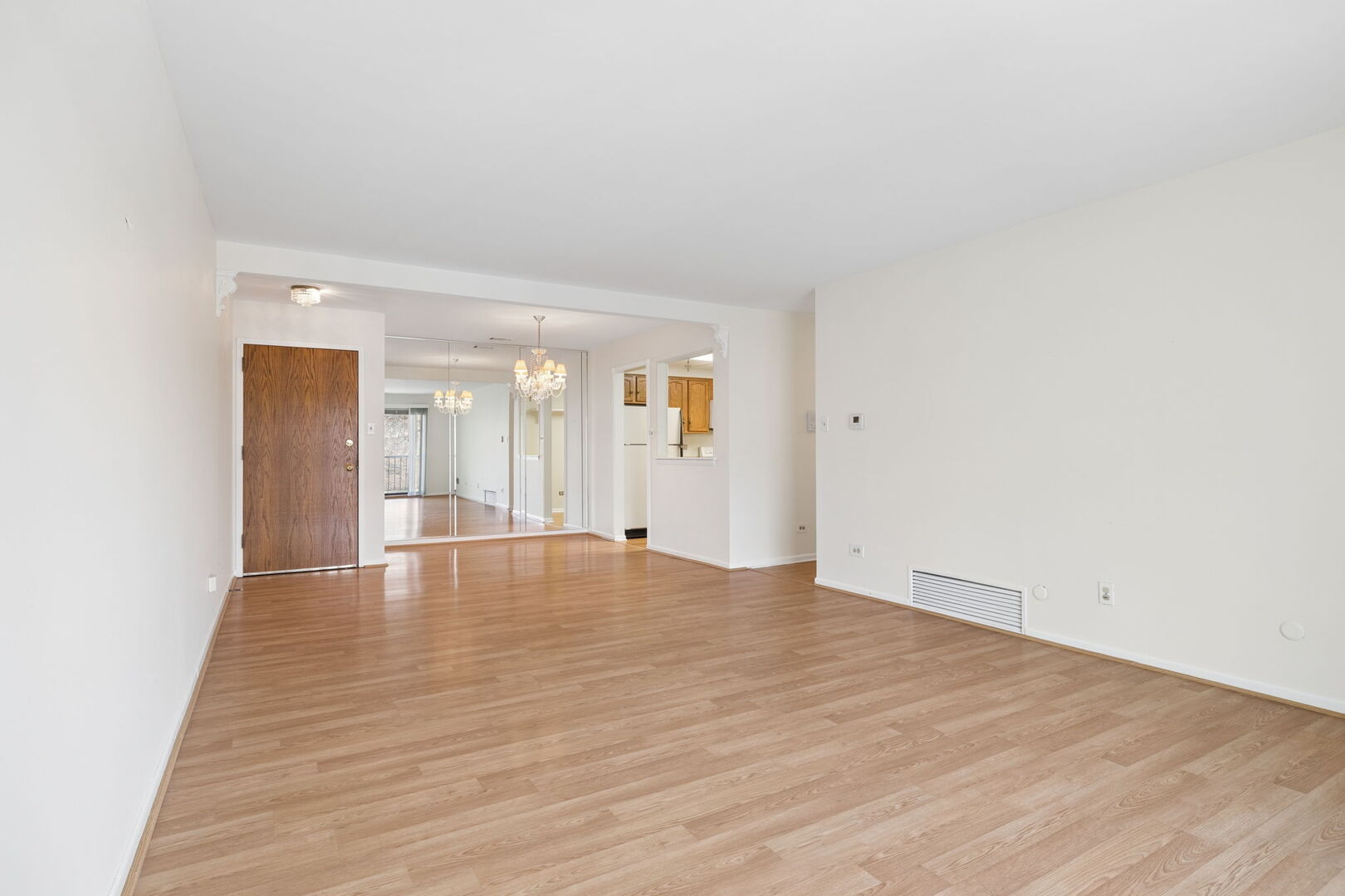 7510 Farmingdale Drive #407, Darien, IL 60561