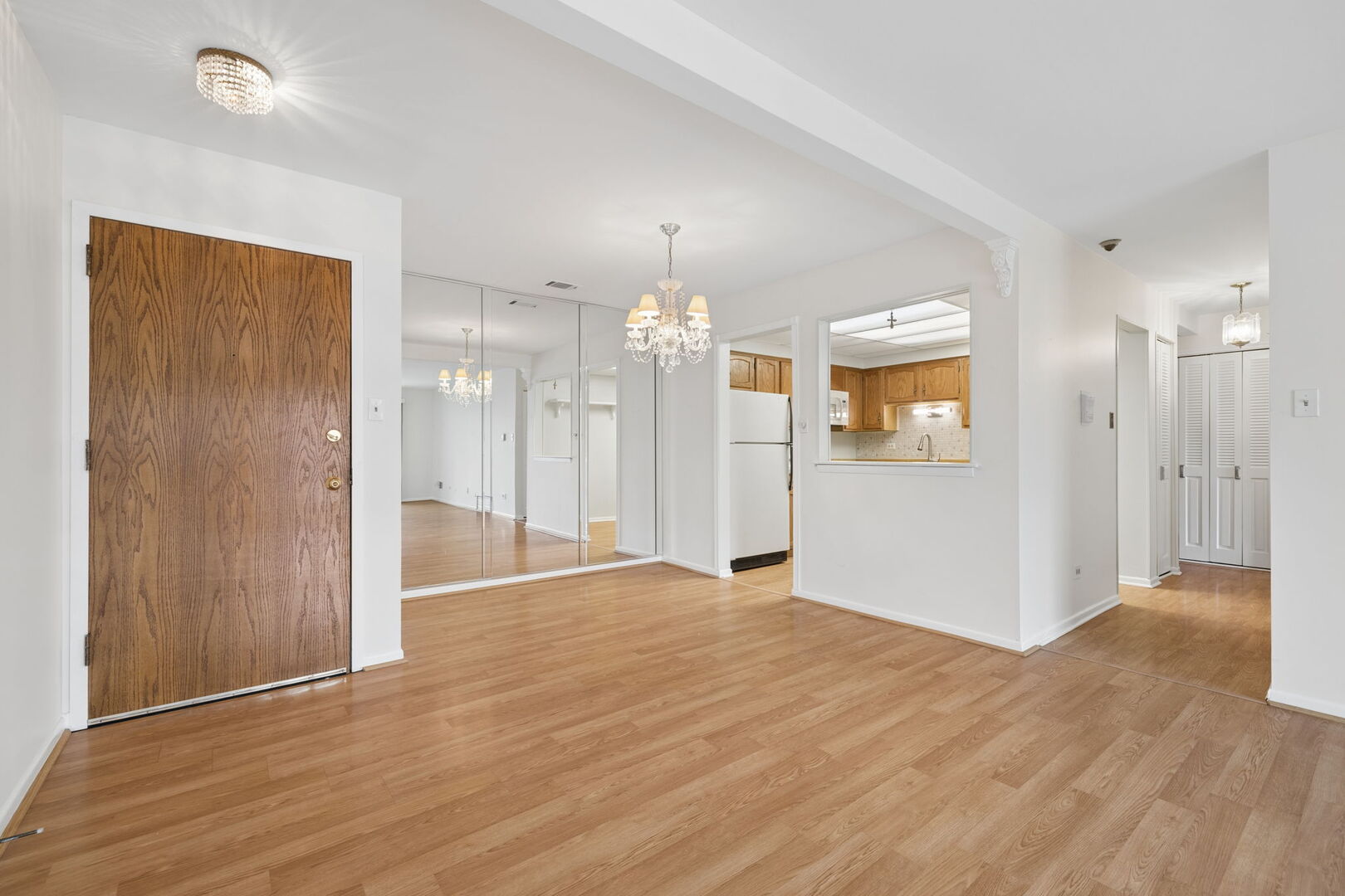 7510 Farmingdale Drive #407, Darien, IL 60561