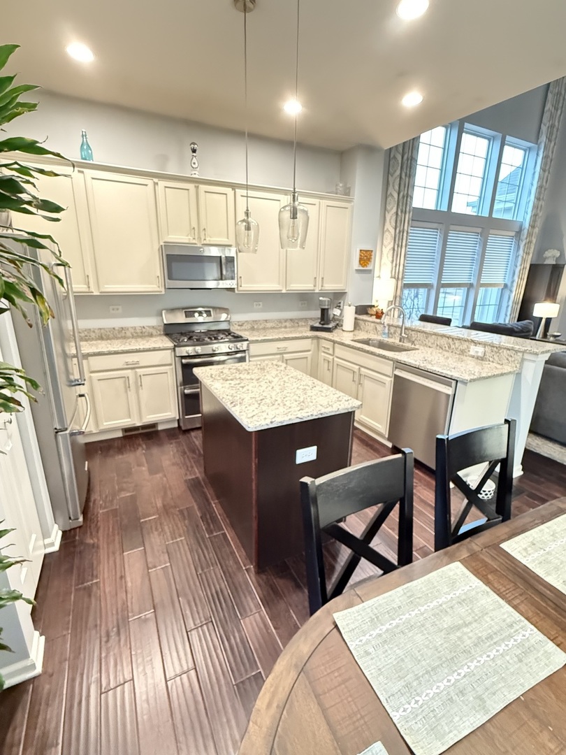 10612 W 154th Street, Orland Park, IL 60462