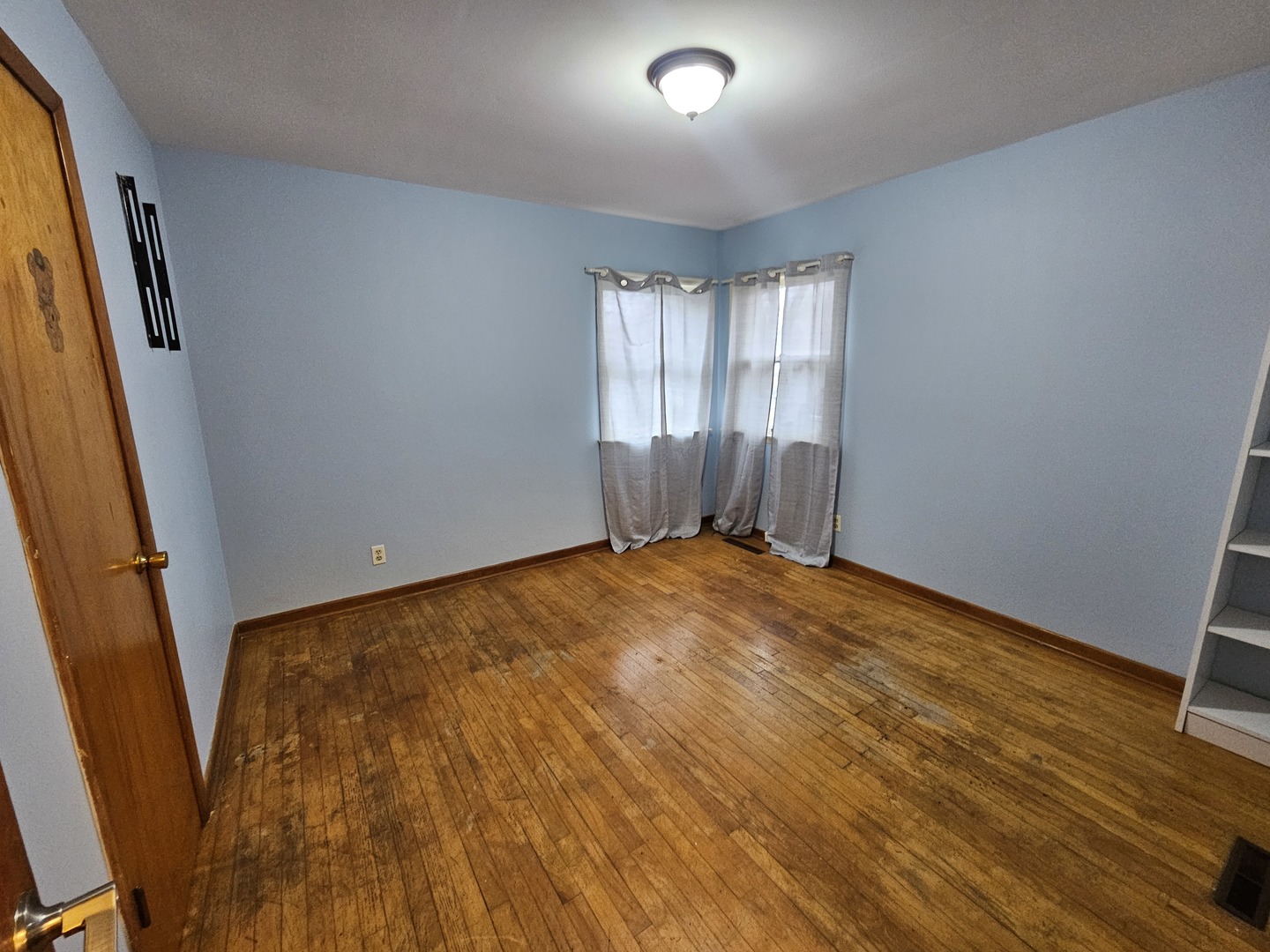 4804 Willow Lane, McHenry, IL 60050