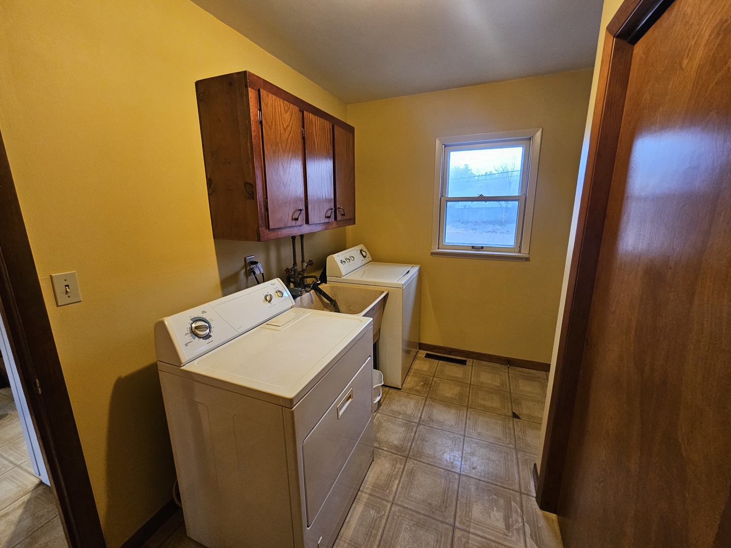 4804 Willow Lane, McHenry, IL 60050