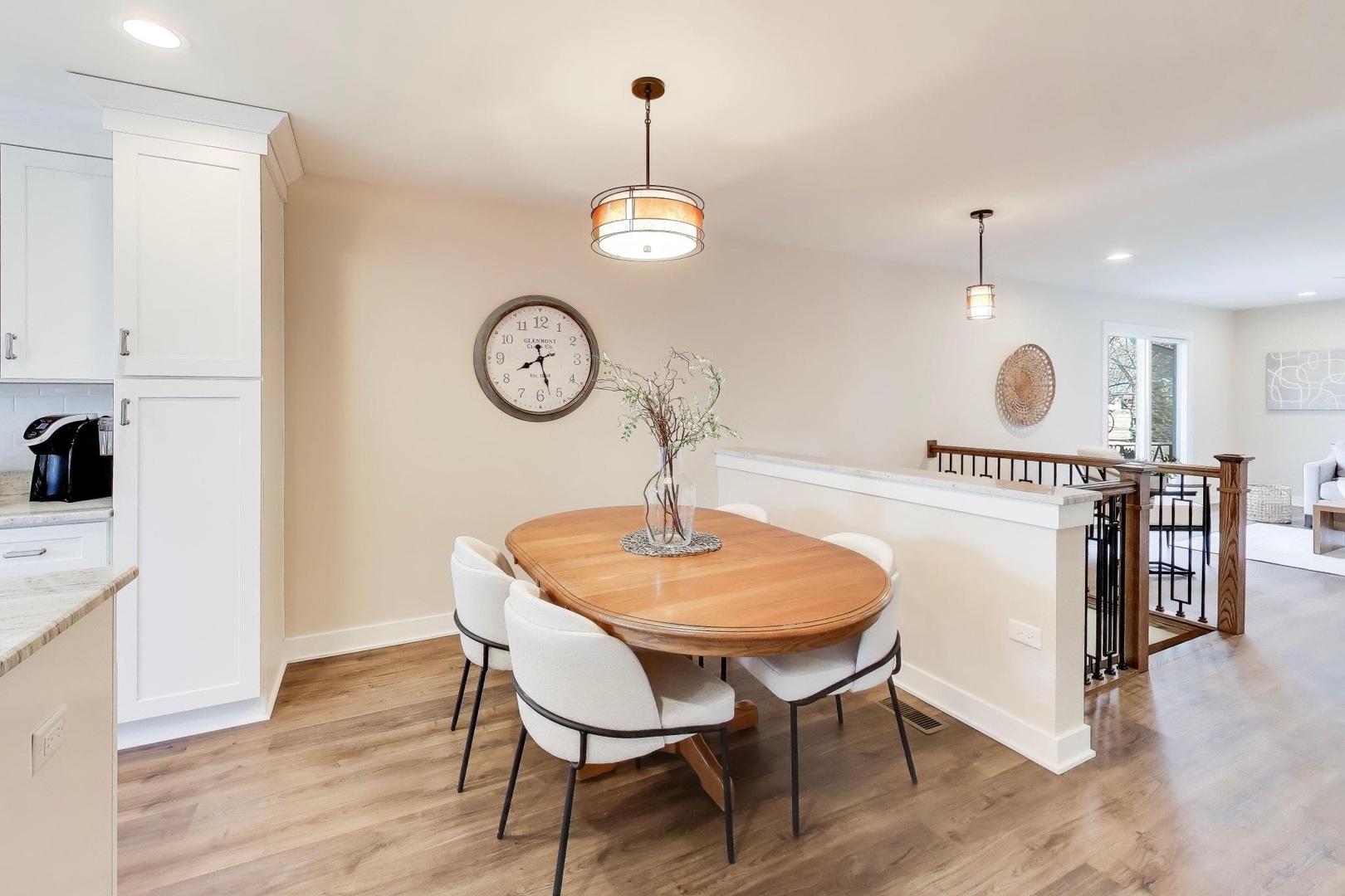 3S700 Delles Road, Naperville, IL 60563