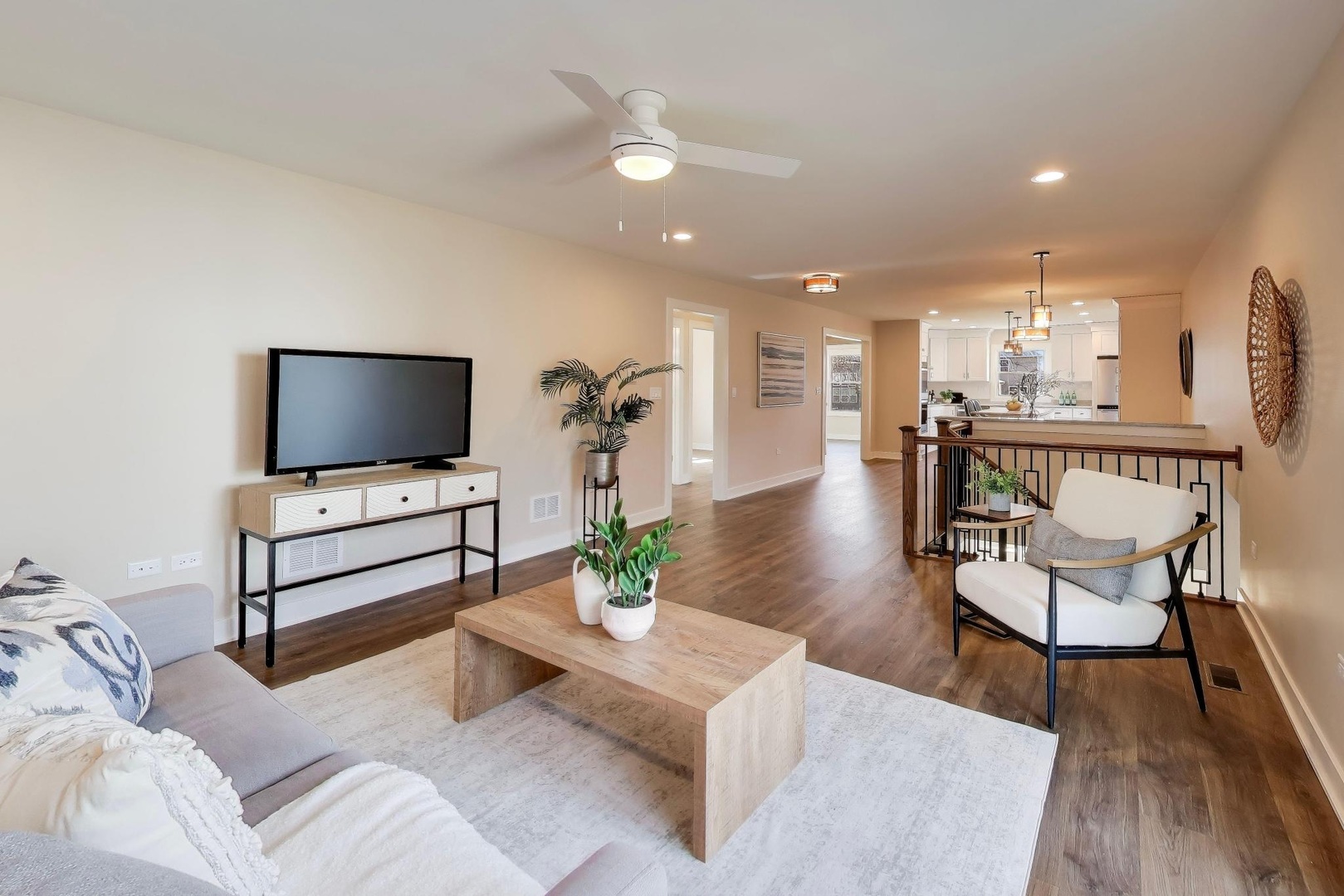 3S700 Delles Road, Naperville, IL 60563