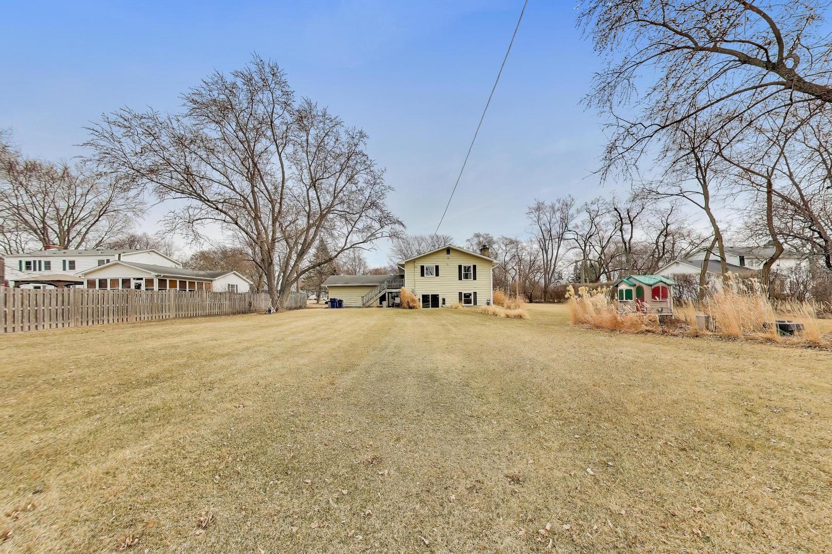 3S700 Delles Road, Naperville, IL 60563