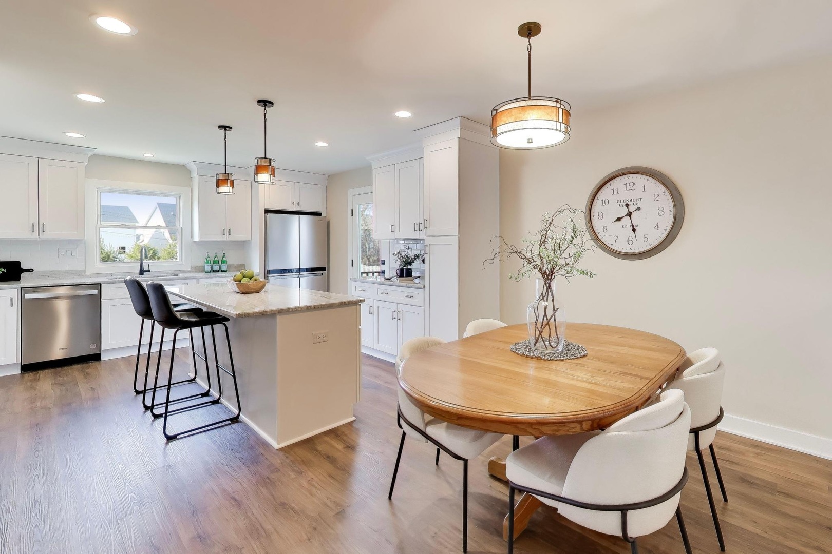 3S700 Delles Road, Naperville, IL 60563