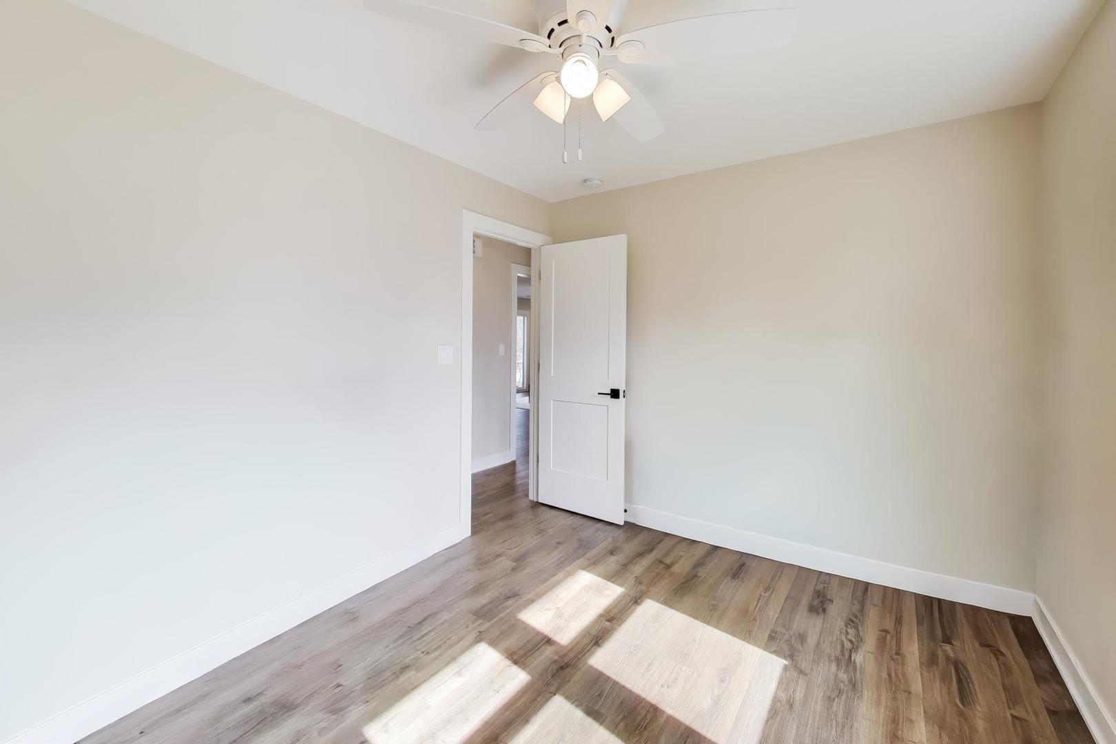 3S700 Delles Road, Naperville, IL 60563