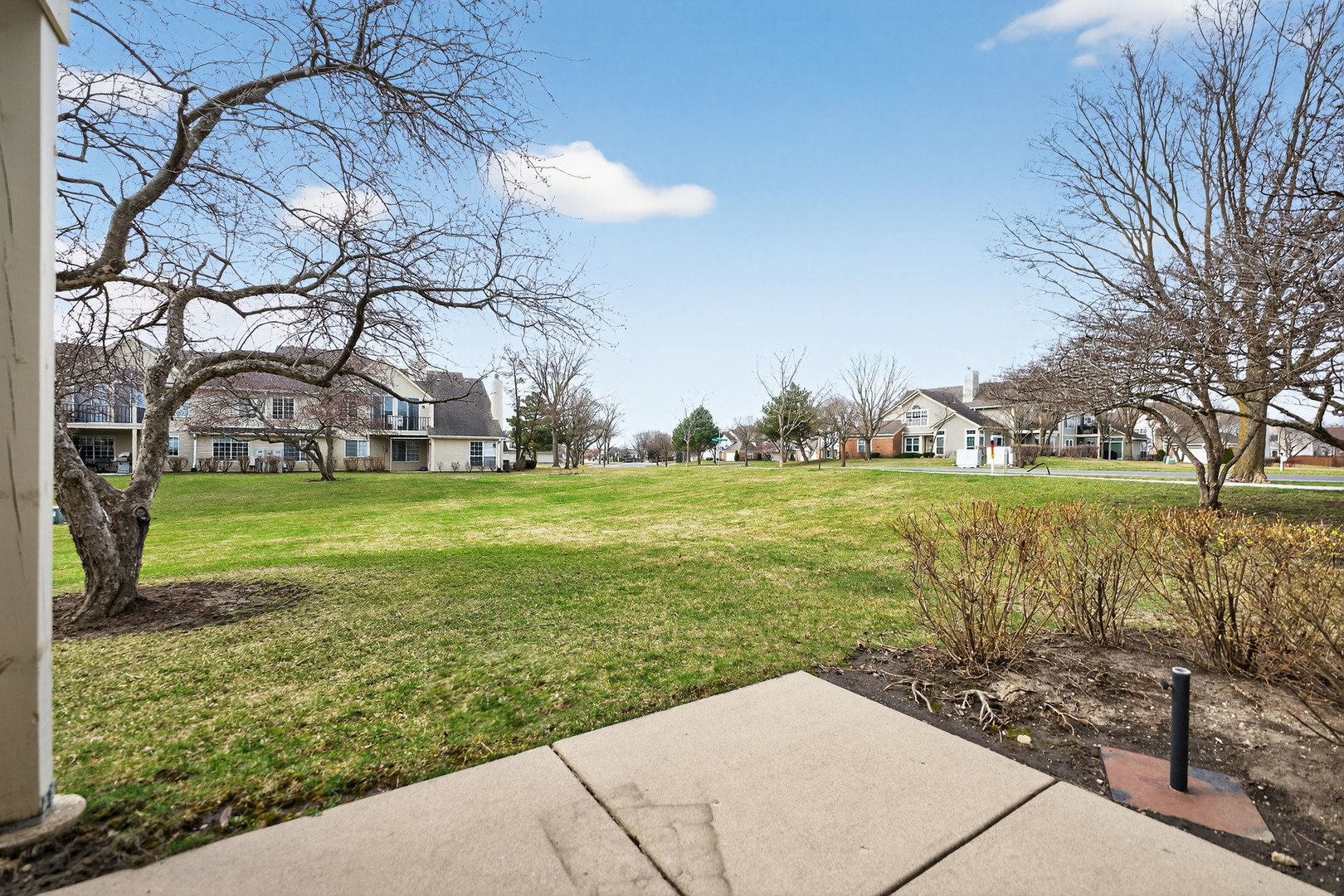446 cromwell Circle #4, Bartlett, IL 60103