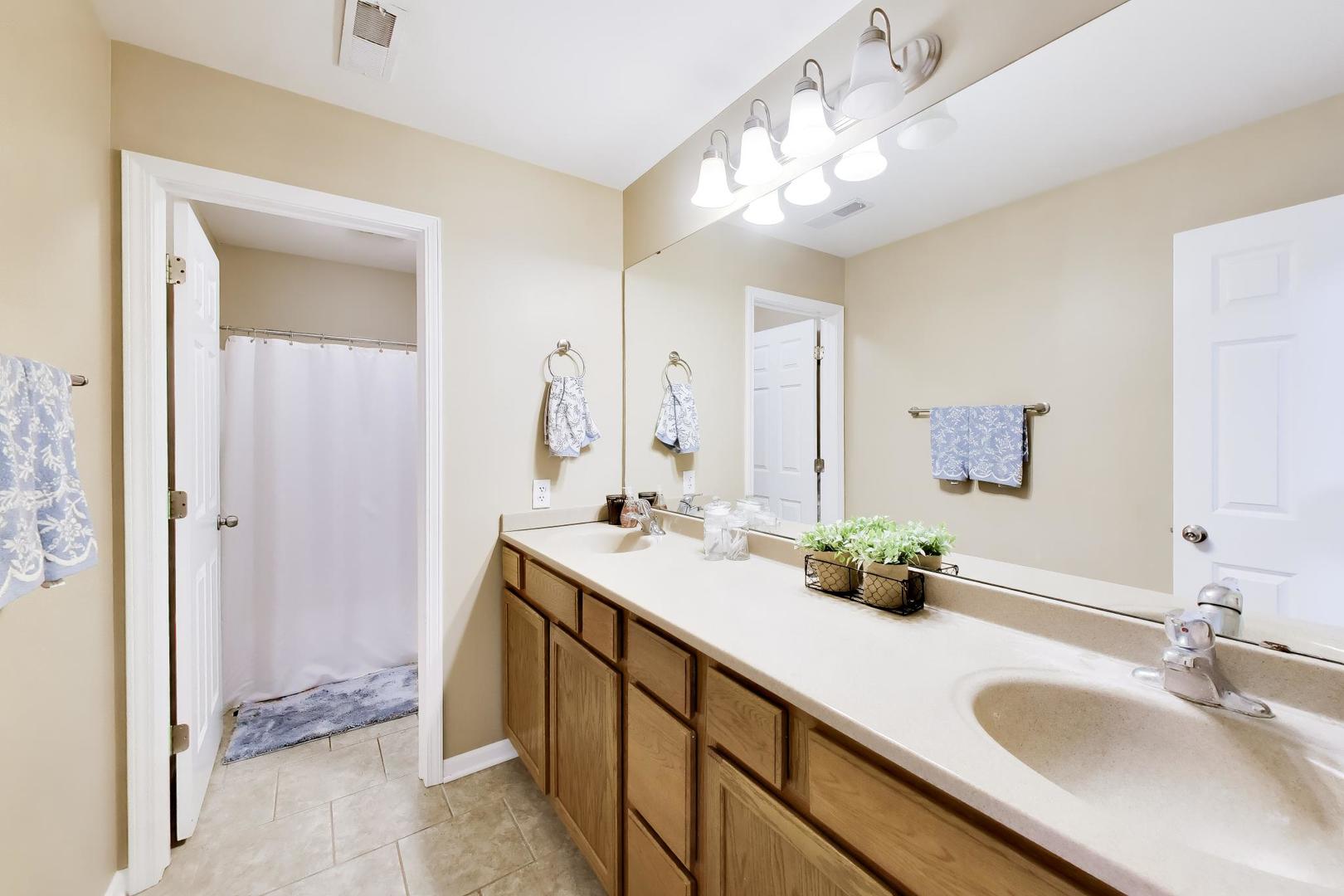 1715 W River Street #1715, Dixon, IL 61021