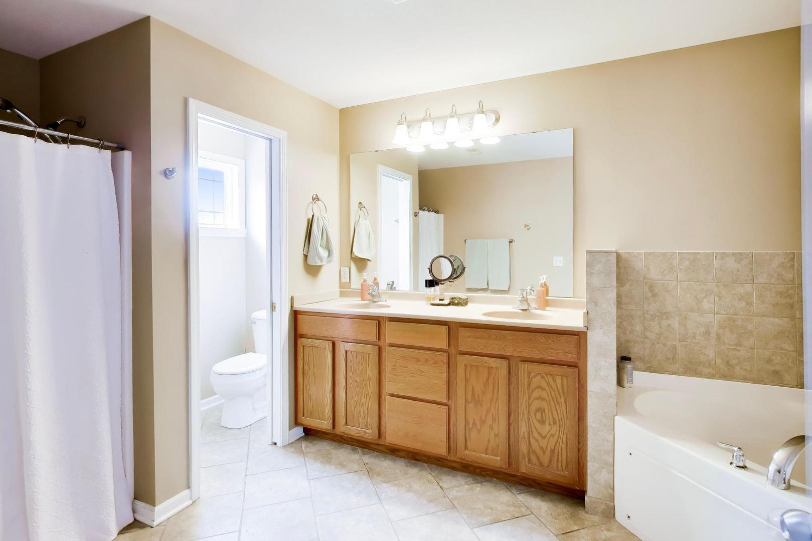 1715 W River Street #1715, Dixon, IL 61021