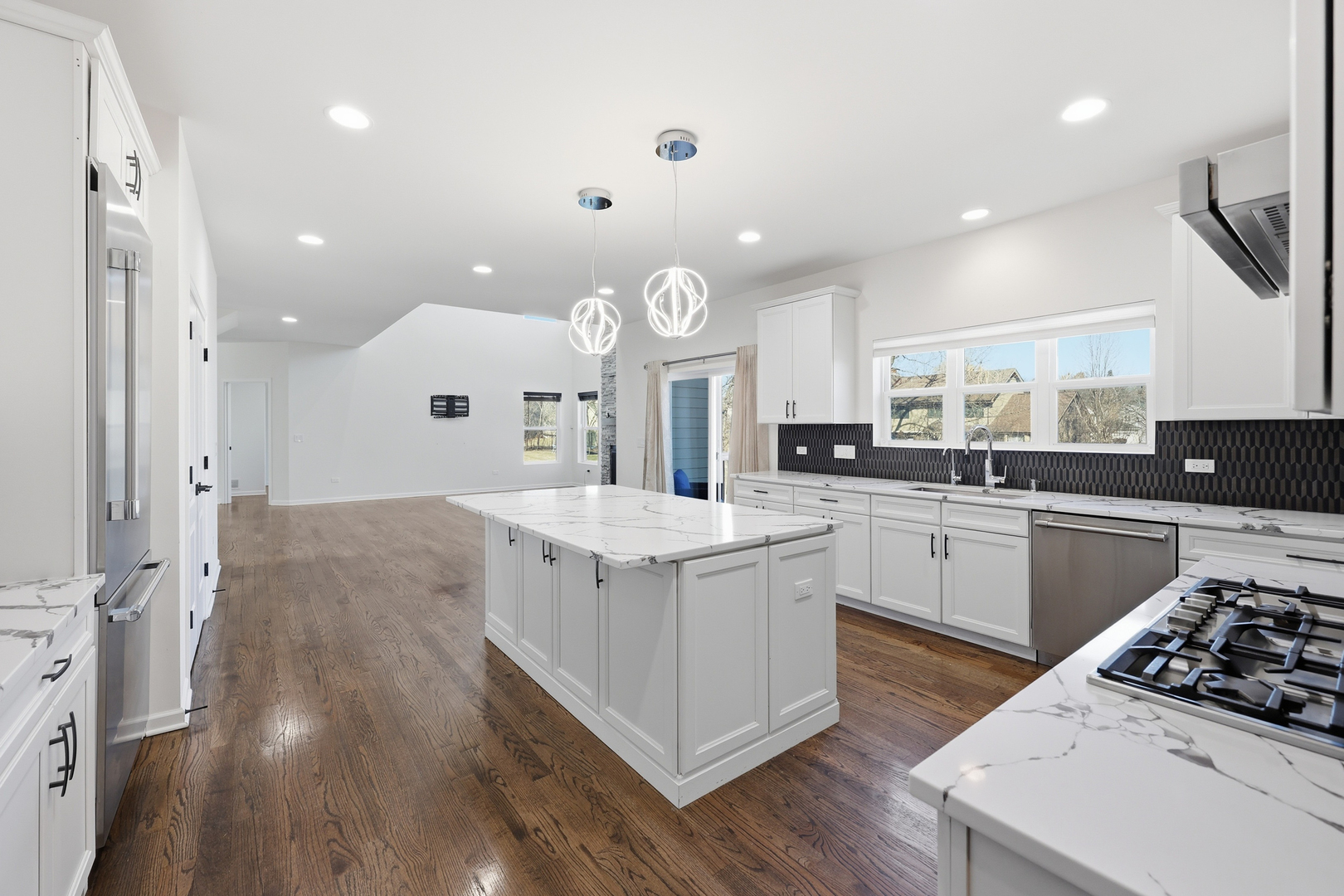 4530 Fairfax Avenue, Palatine, IL 60067