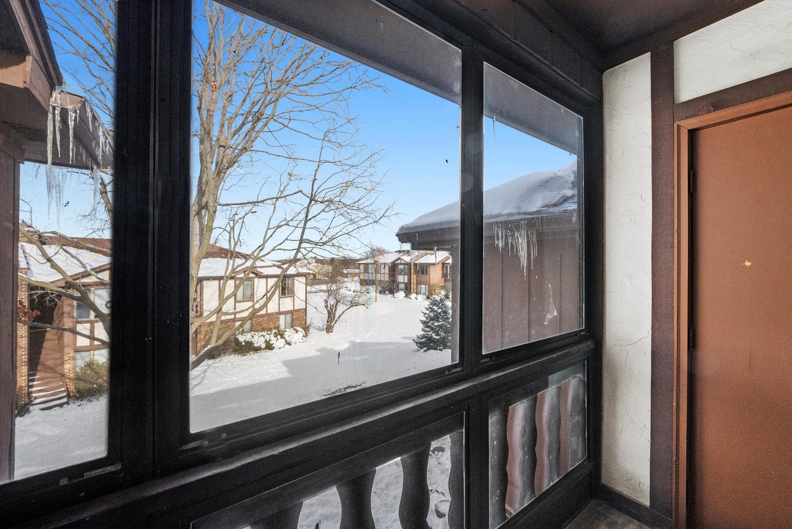 9748 Mill Drive #2E, Palos Park, IL 60464