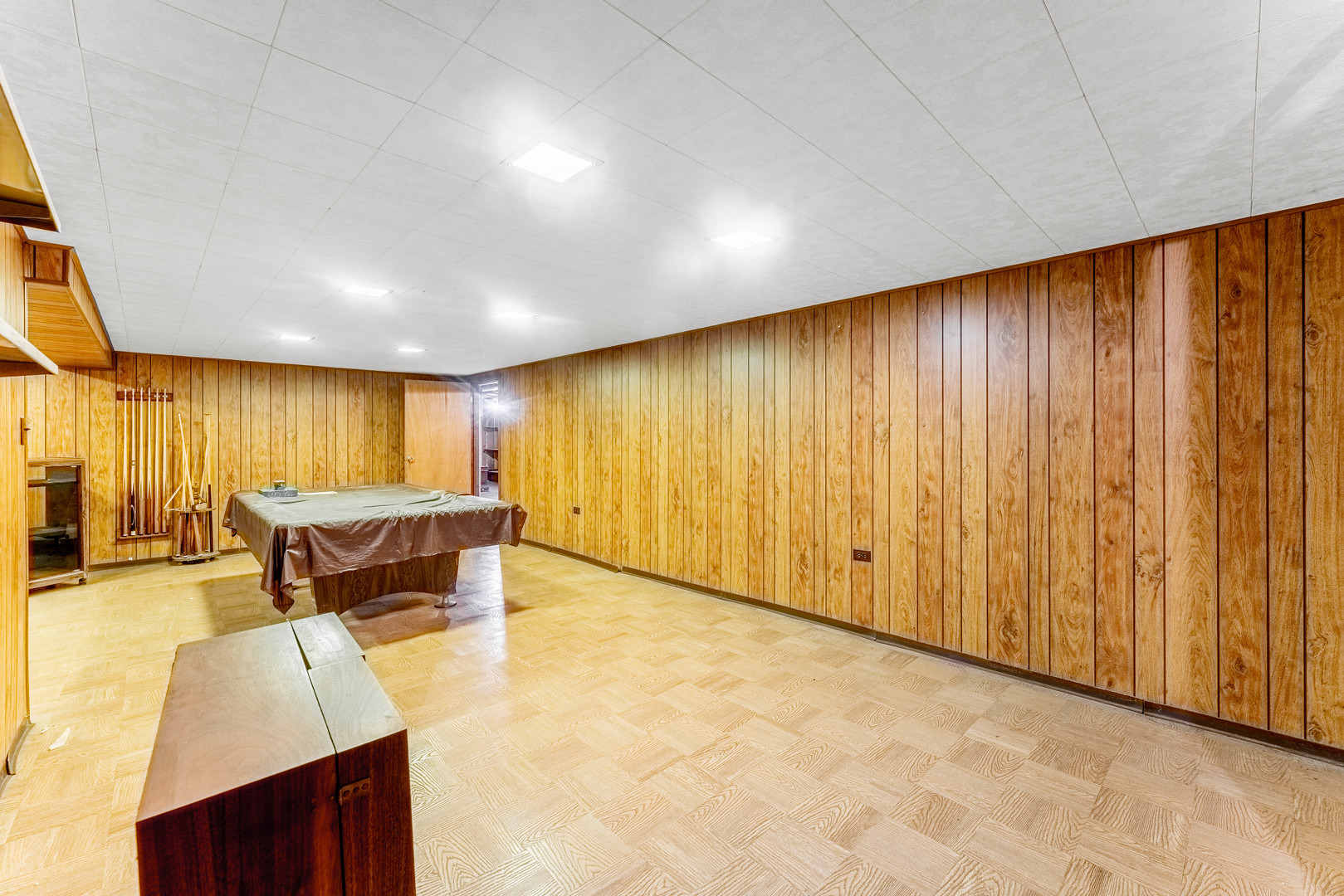 3835 W Jarlath Street, Lincolnwood, IL 60712