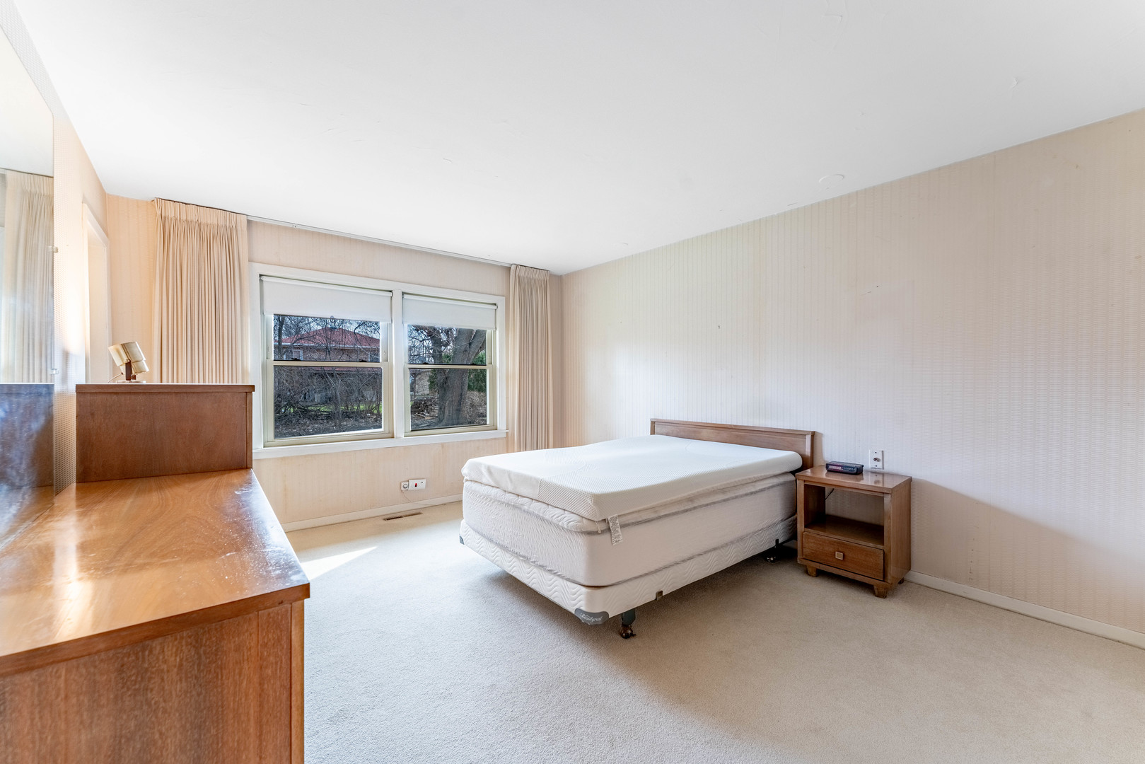 3835 W Jarlath Street, Lincolnwood, IL 60712