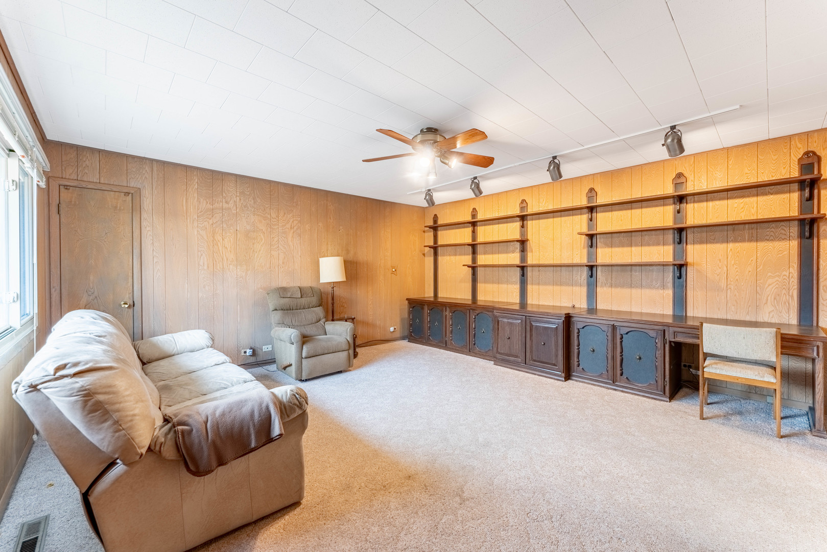 3835 W Jarlath Street, Lincolnwood, IL 60712