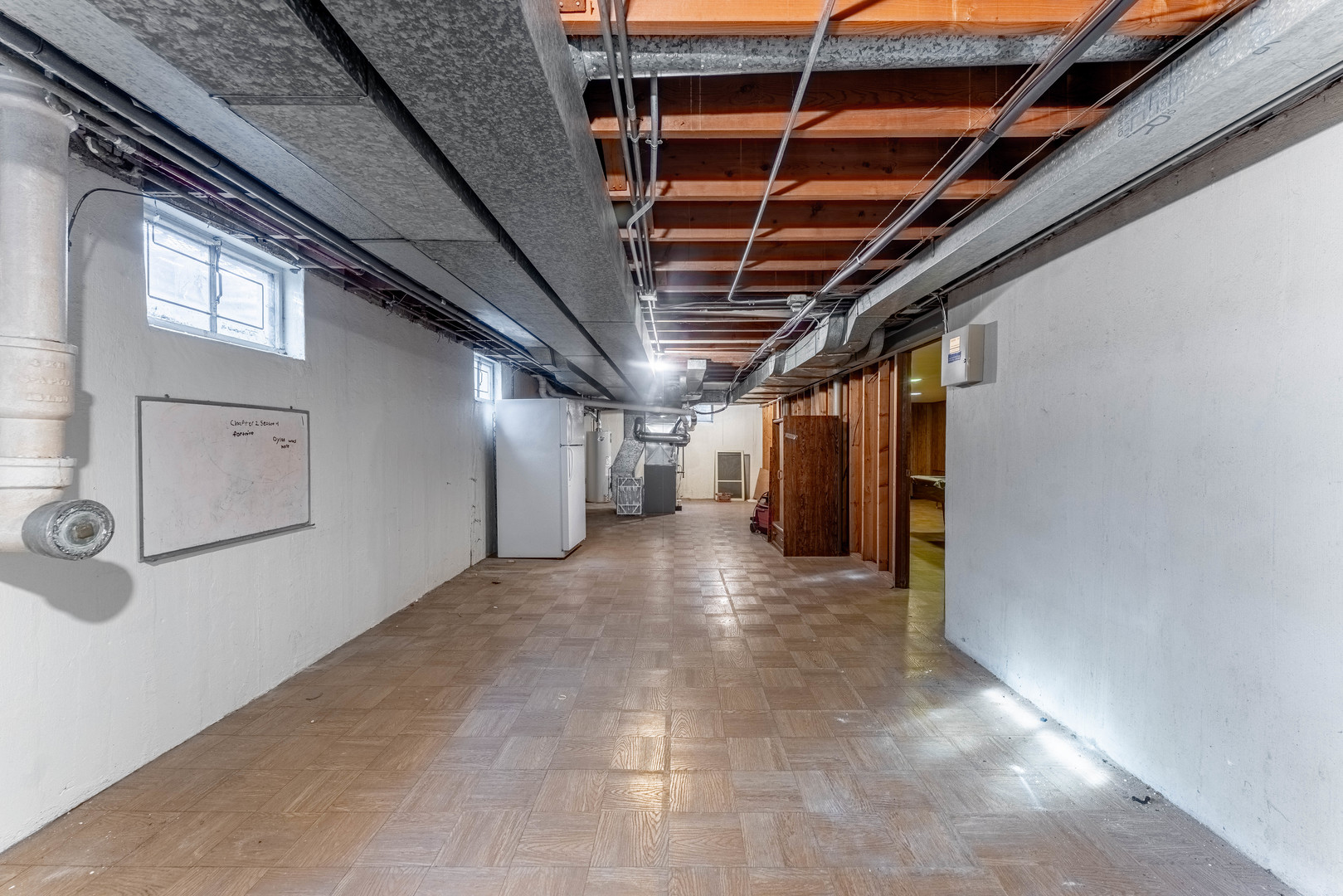 3835 W Jarlath Street, Lincolnwood, IL 60712