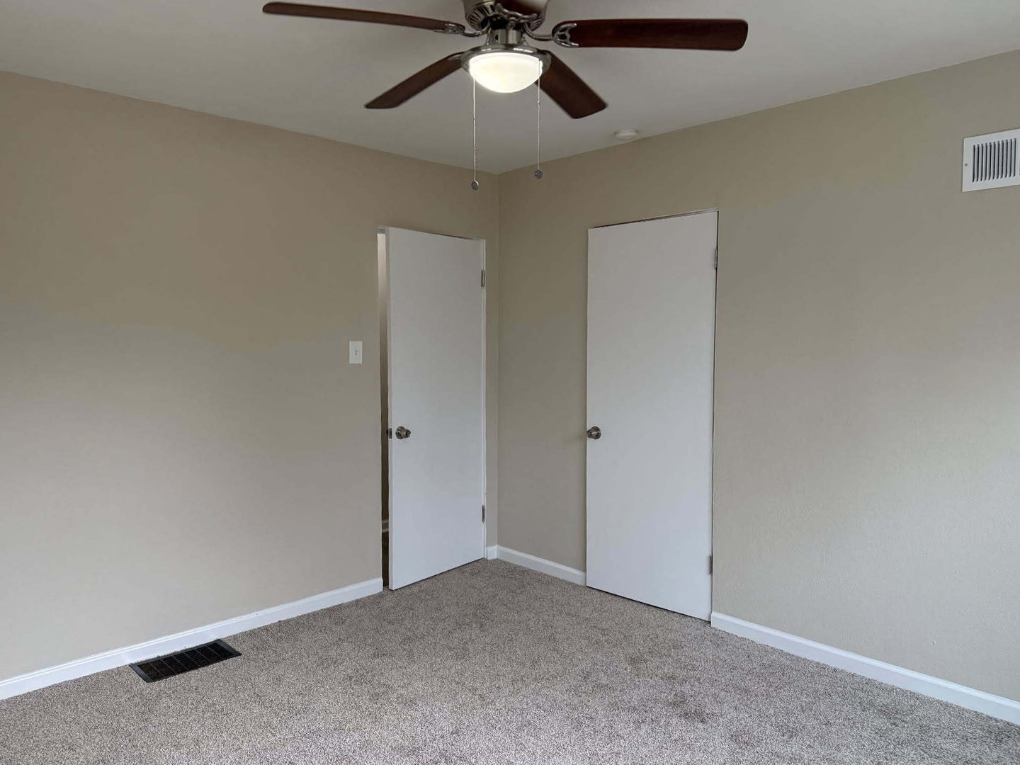 8001 W B Street, Belleville, IL 62223