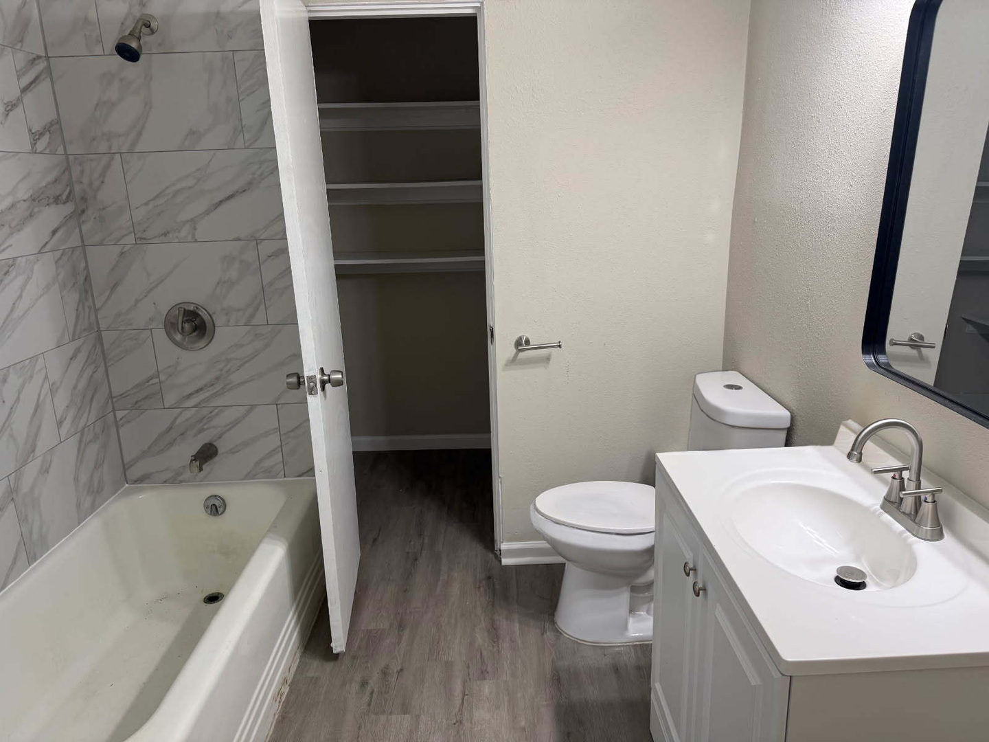 8001 W B Street, Belleville, IL 62223