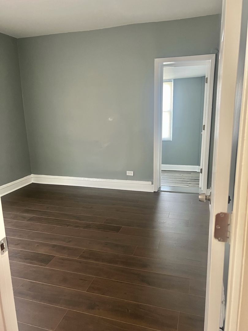 47 S 20th Avenue, Maywood, IL 60153