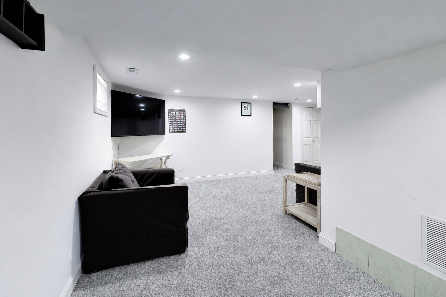 1120 N Haddow Avenue, Arlington Heights, IL 60004