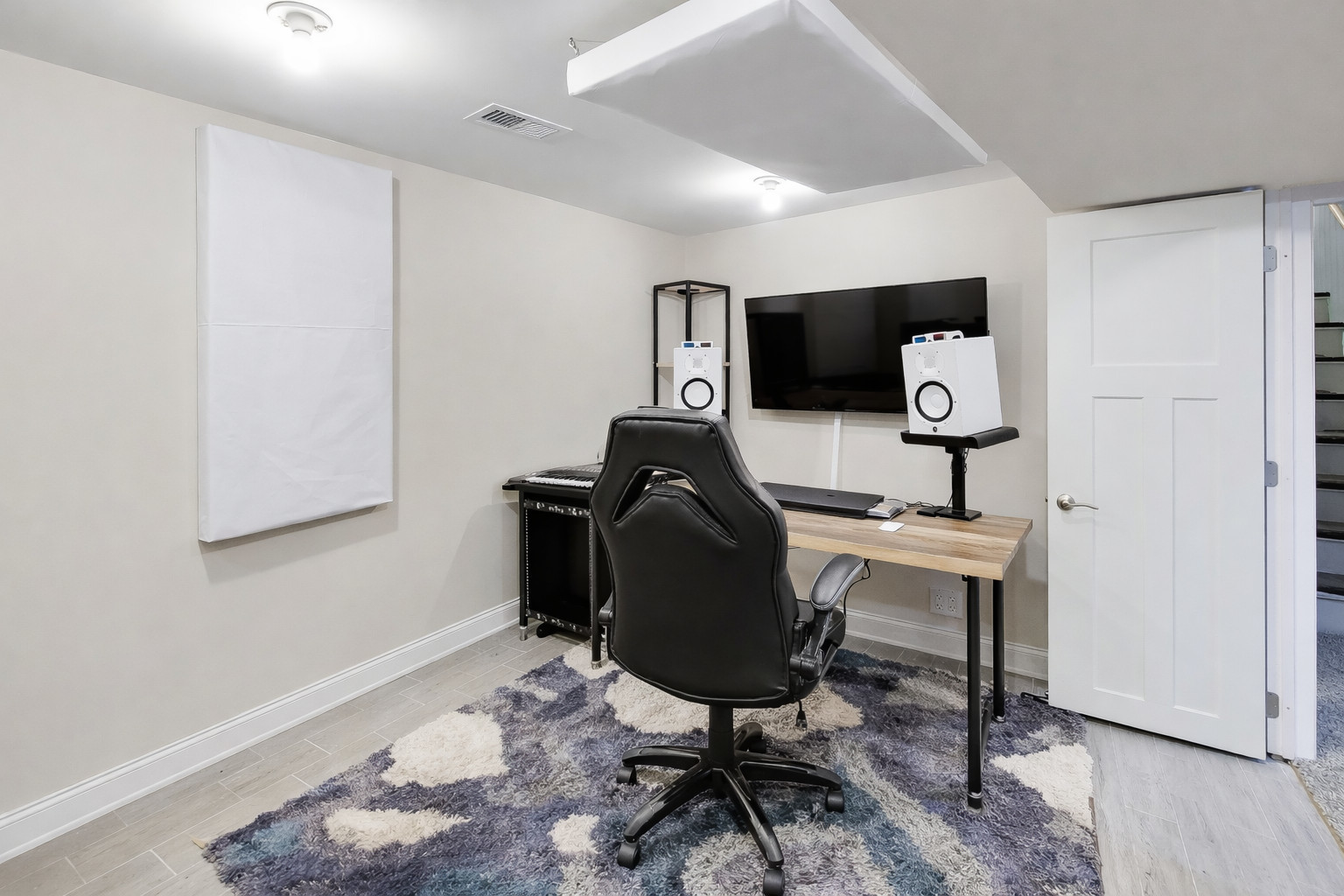 1120 N Haddow Avenue, Arlington Heights, IL 60004