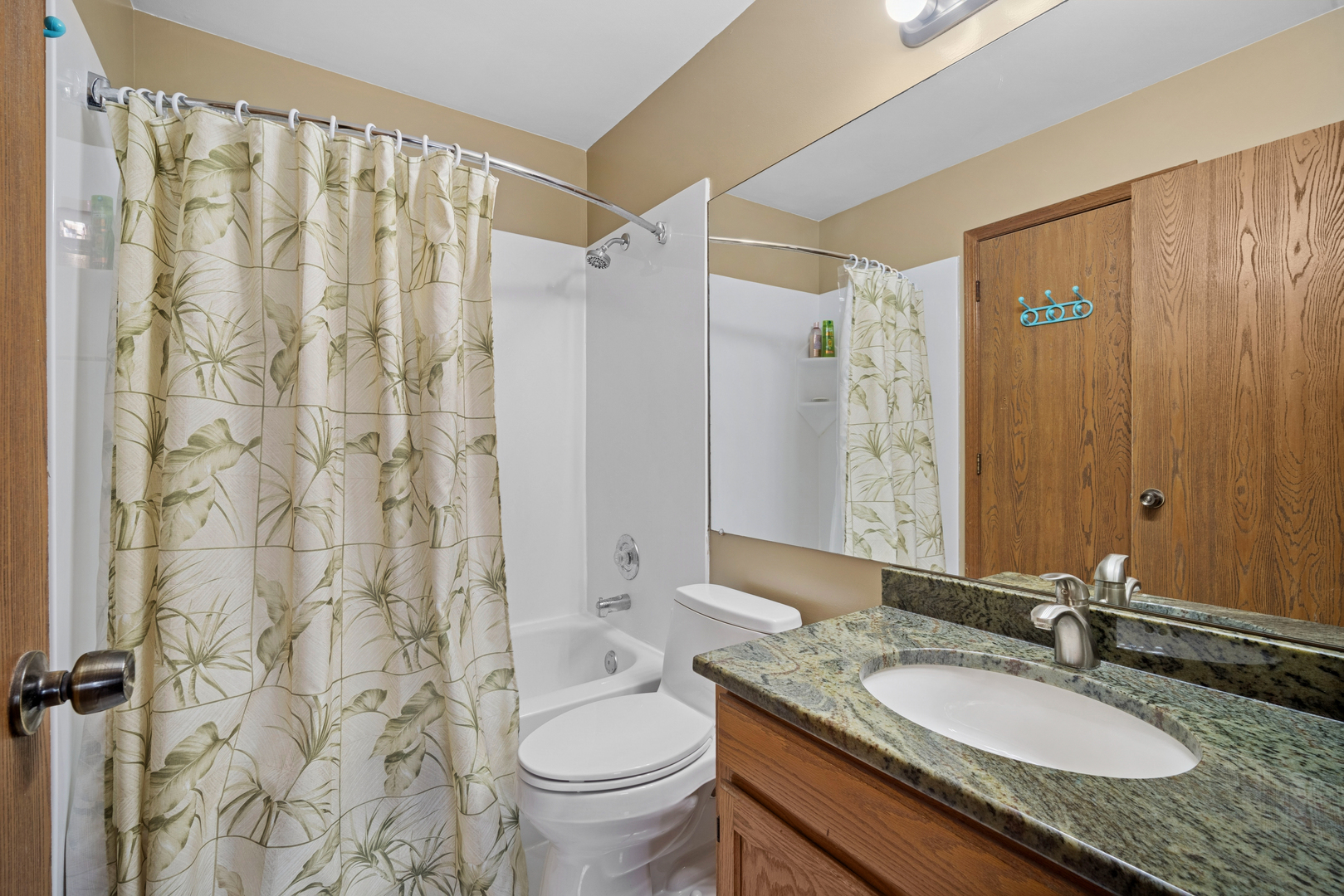 105 Red Cedar Drive, Streamwood, IL 60107